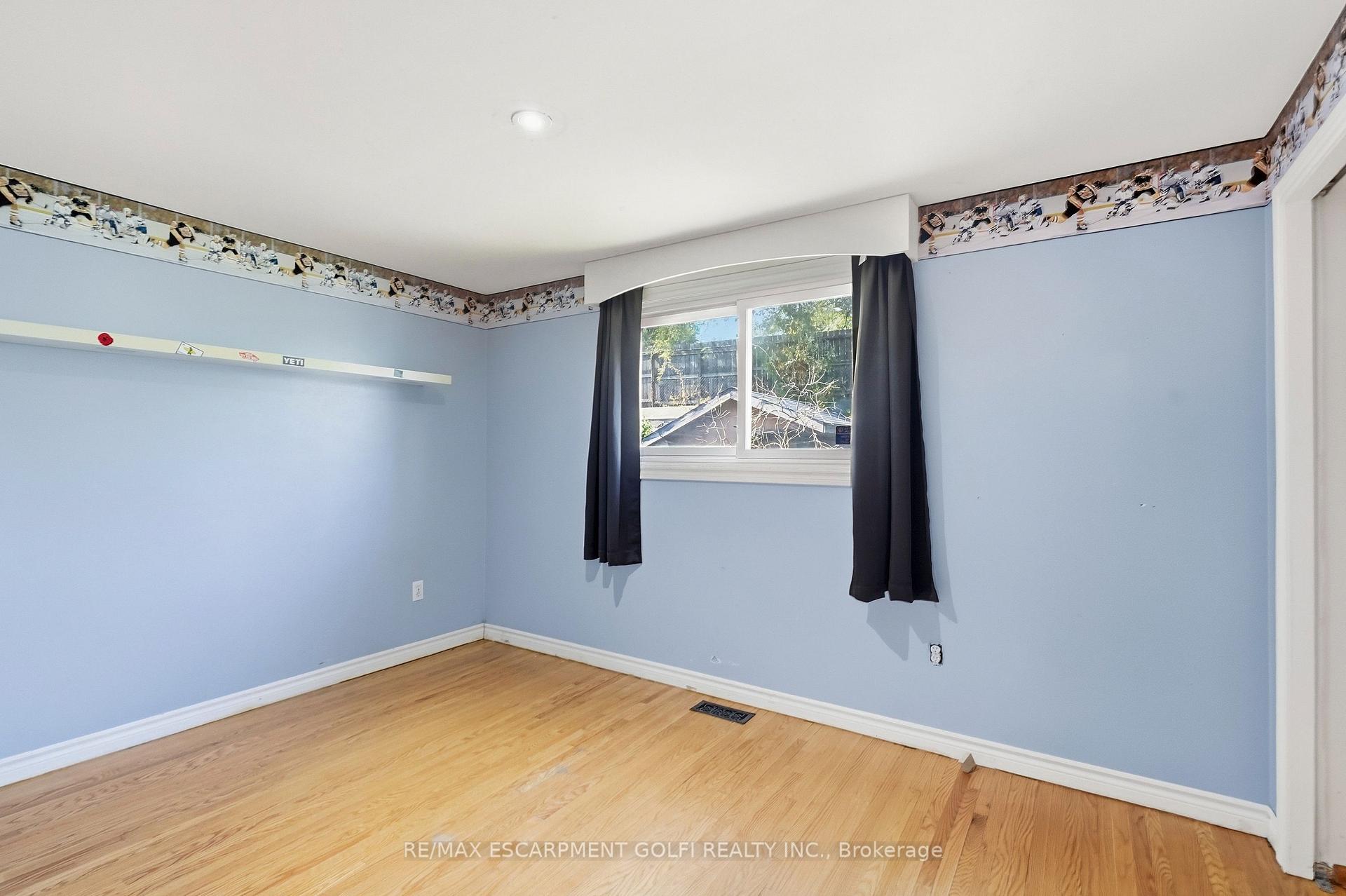 Photo 14 of 106 Victor Boulevard, Hamilton, Greeningdon — HOMEH