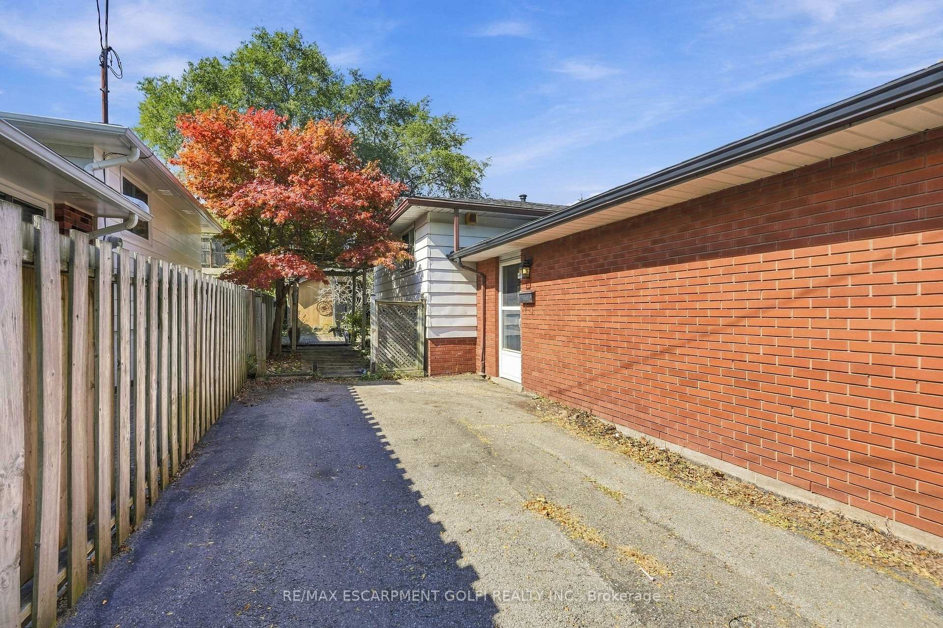 Photo 21 of 106 Victor Boulevard, Hamilton, Greeningdon — HOMEH
