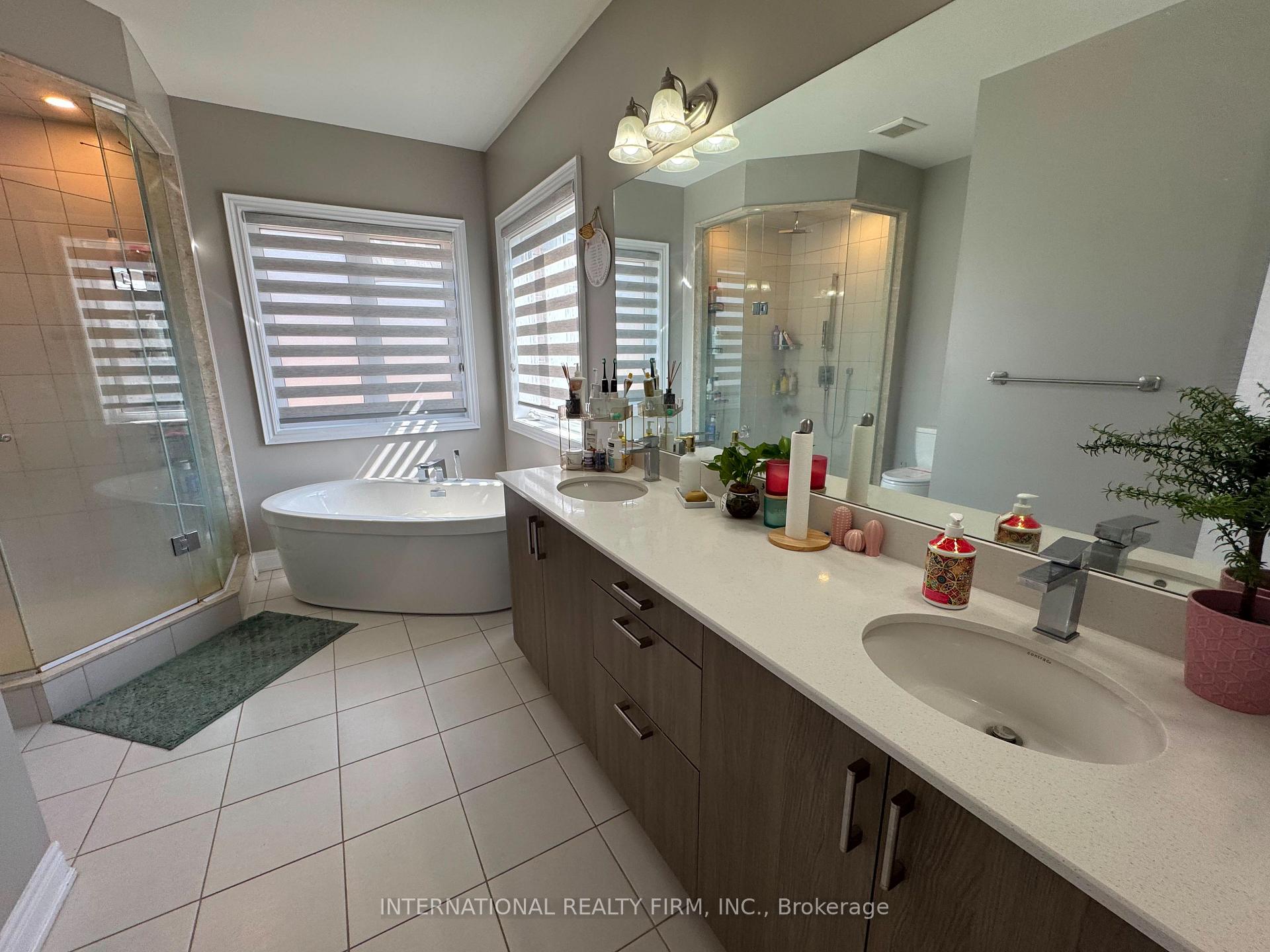 Photo 20 of 45 Daisy Meadow Crescent, Caledon, Caledon East — HOMEH
