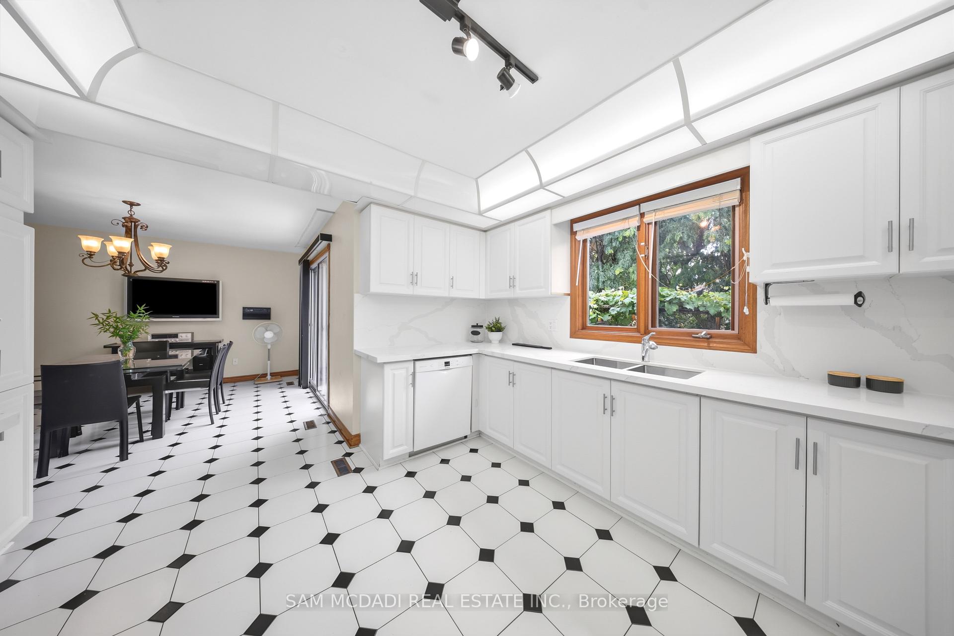 Photo 13 of 5109 Elderview Court, Mississauga, Central Erin Mills — HOMEH