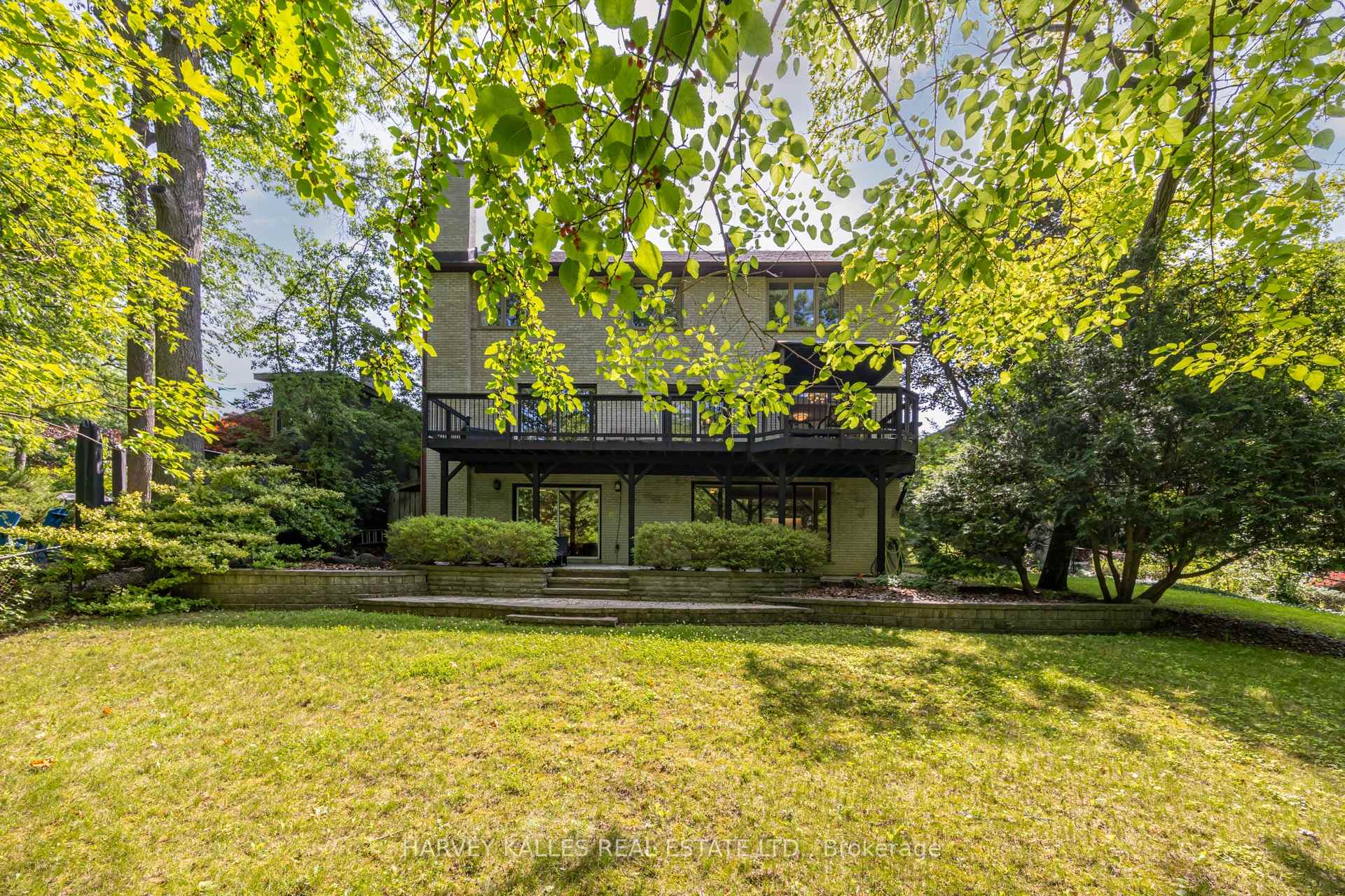 Photo of 19 Ridgegate Crescent