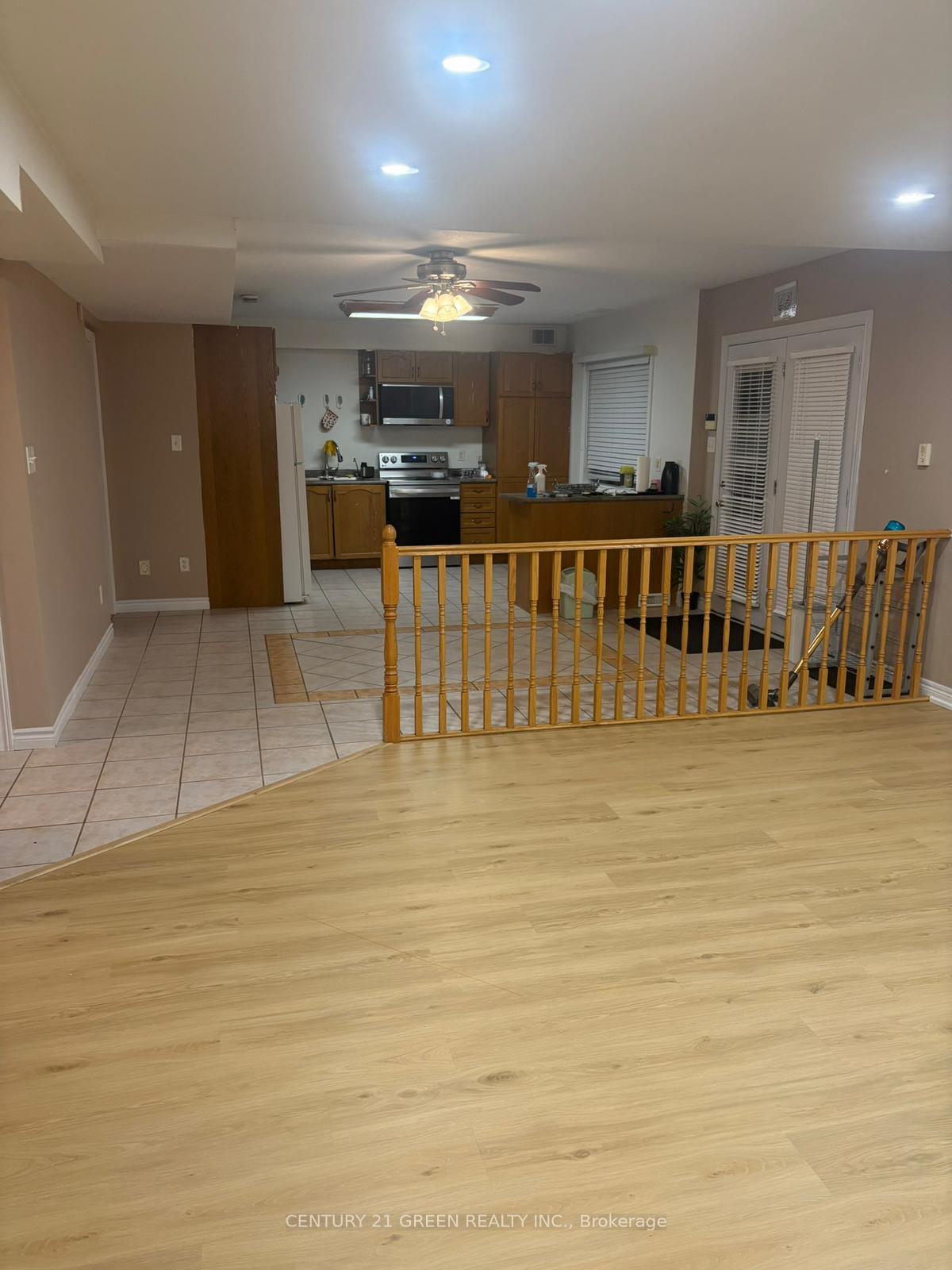 Photo 4 of Unit LOWER, 17 Jean Anderson Crescent, Guelph, Clairfields/Hanlon Business Park — HOMEH