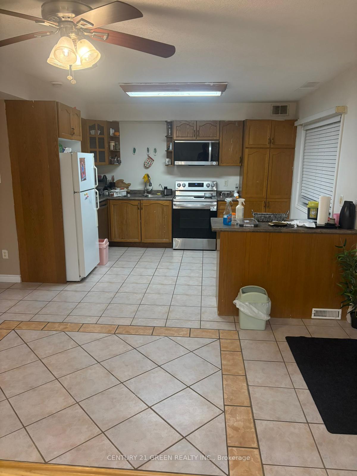 Photo 5 of Unit LOWER, 17 Jean Anderson Crescent, Guelph, Clairfields/Hanlon Business Park — HOMEH
