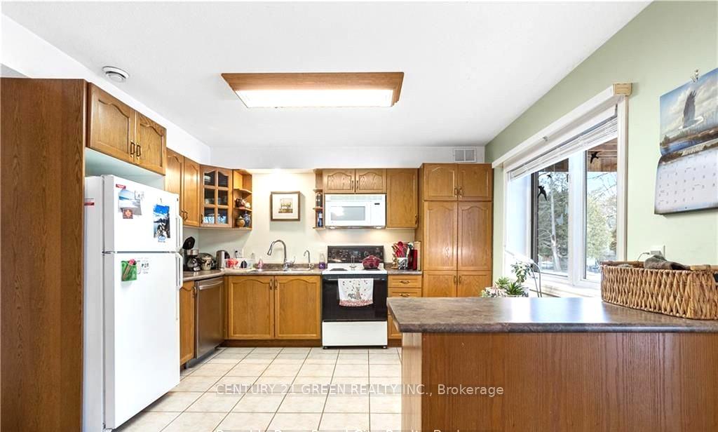 Photo 13 of Unit LOWER, 17 Jean Anderson Crescent, Guelph, Clairfields/Hanlon Business Park — HOMEH
