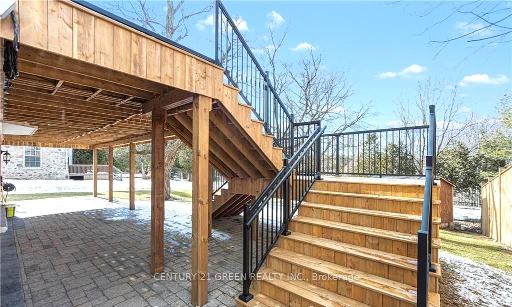 Photo 15 of Unit LOWER, 17 Jean Anderson Crescent, Guelph, Clairfields/Hanlon Business Park — HOMEH