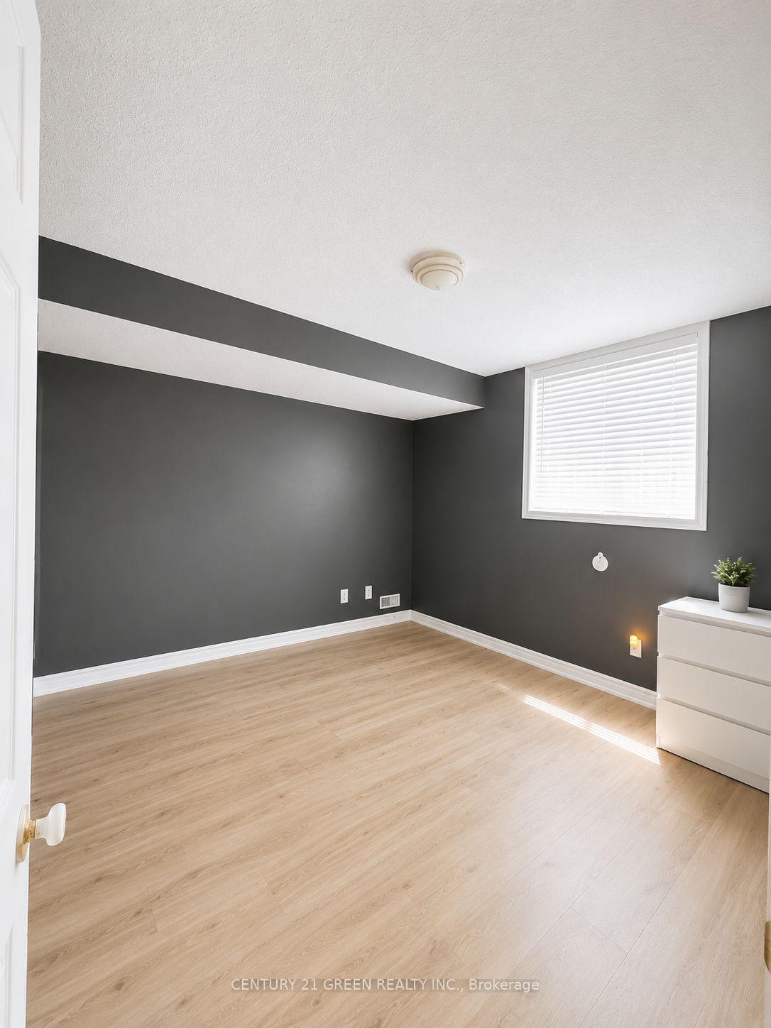 Photo 16 of Unit LOWER, 17 Jean Anderson Crescent, Guelph, Clairfields/Hanlon Business Park — HOMEH