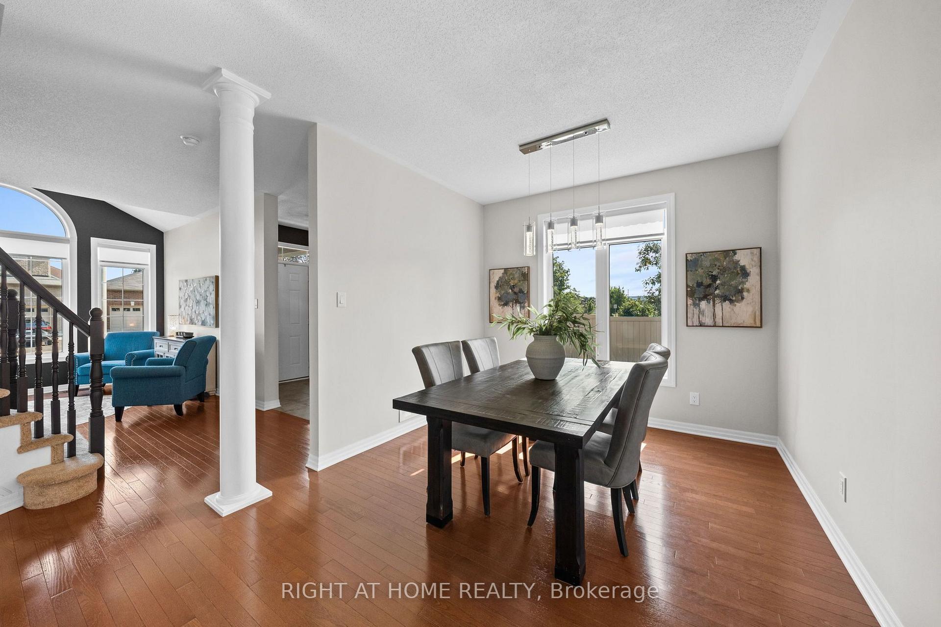 Photo 9 of 525 Peerless Street, Ottawa, Barrhaven - Cedargrove/Fraserdale — HOMEH