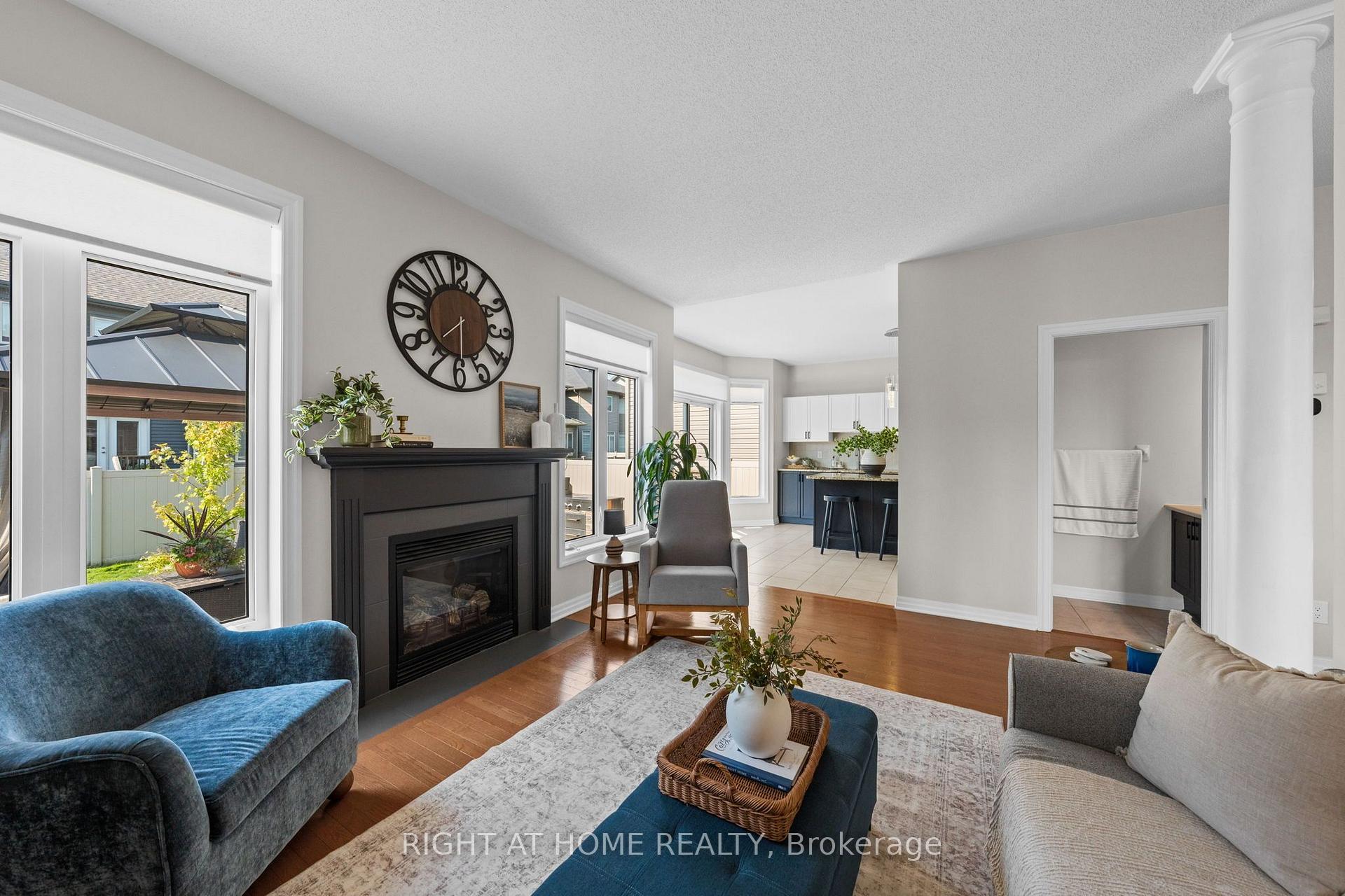 Photo 11 of 525 Peerless Street, Ottawa, Barrhaven - Cedargrove/Fraserdale — HOMEH