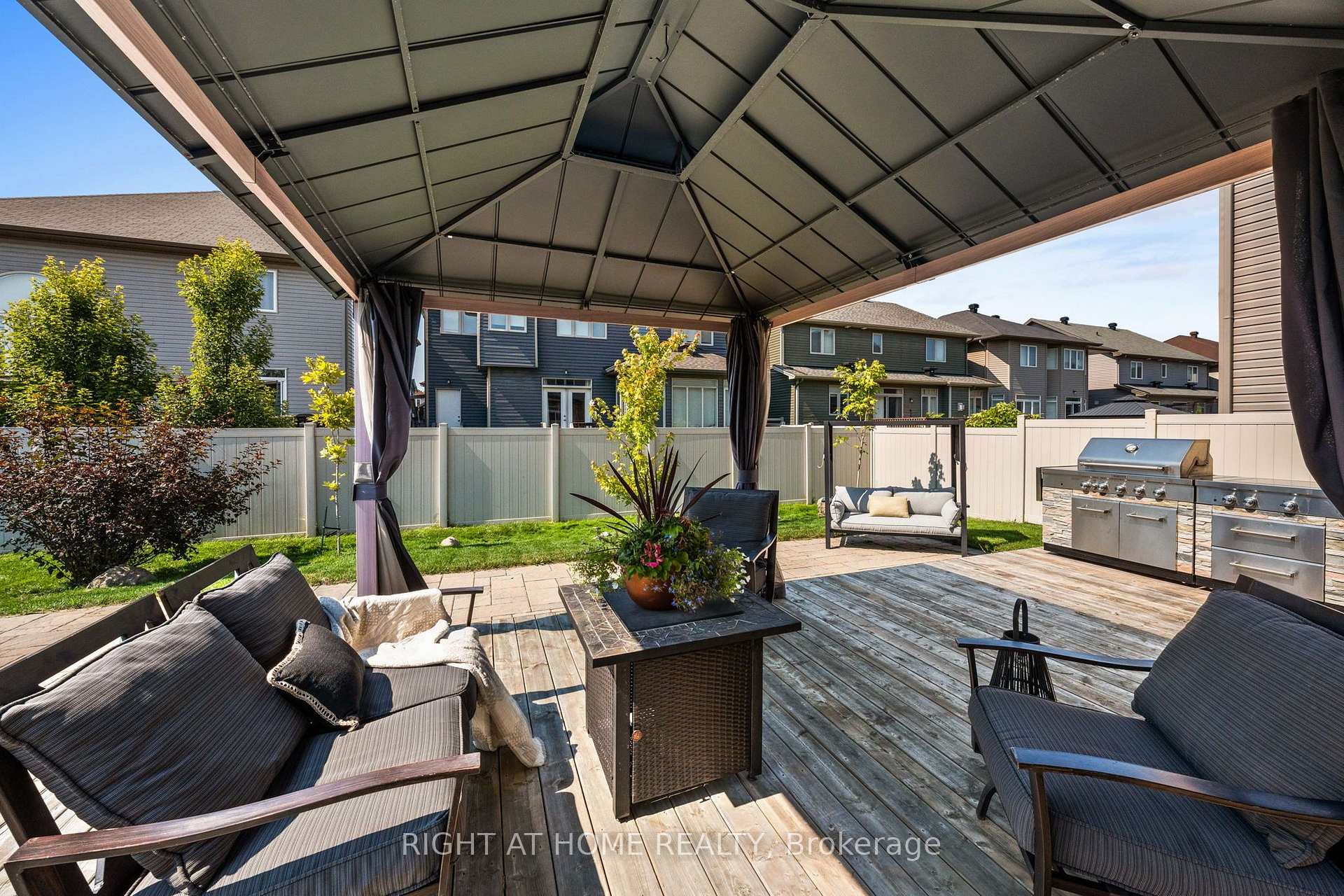 Photo 44 of 525 Peerless Street, Ottawa, Barrhaven - Cedargrove/Fraserdale — HOMEH