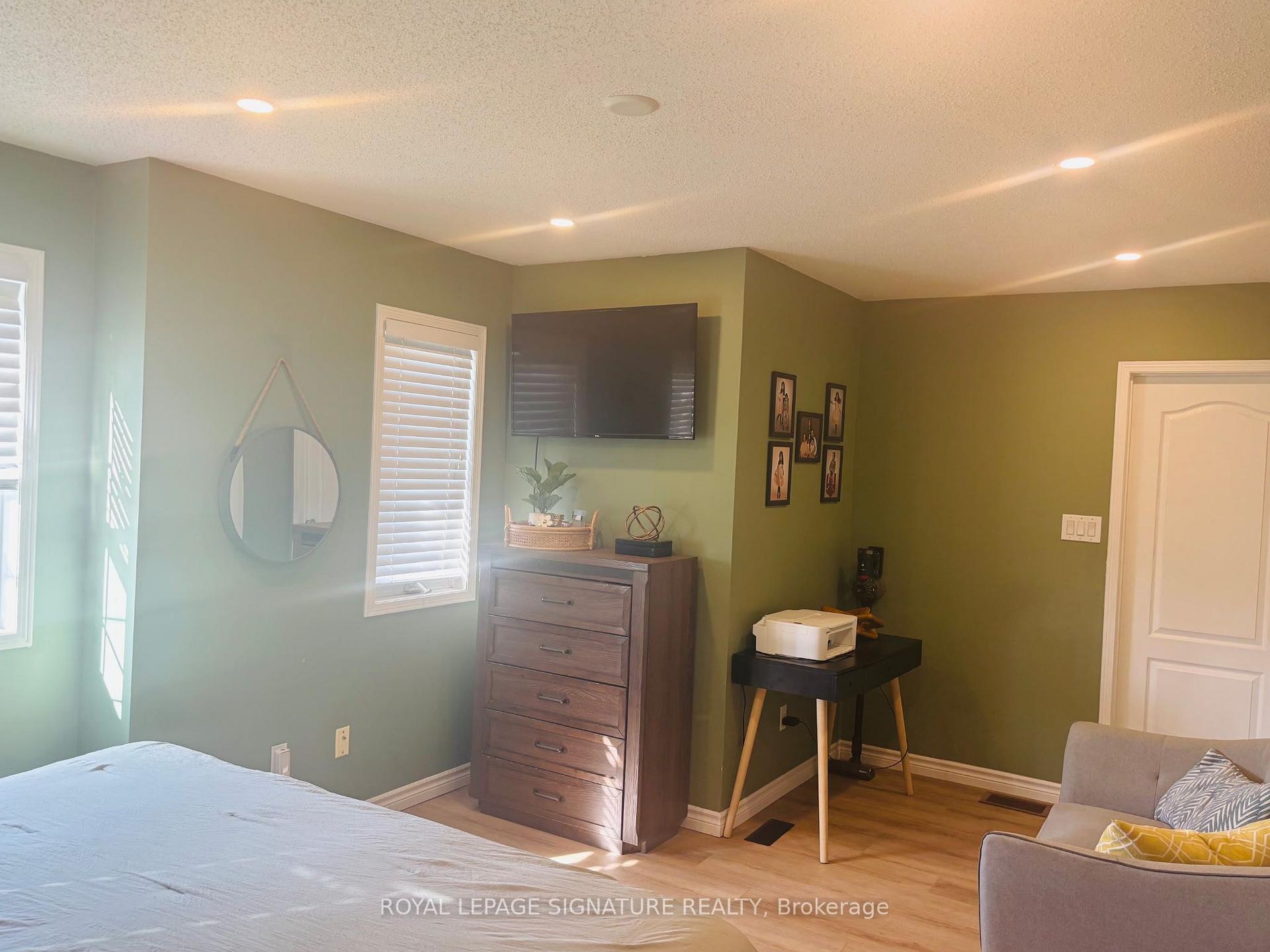 Photo 34 of 2112 Glenhampton Road, Oakville, Westmount — HOMEH