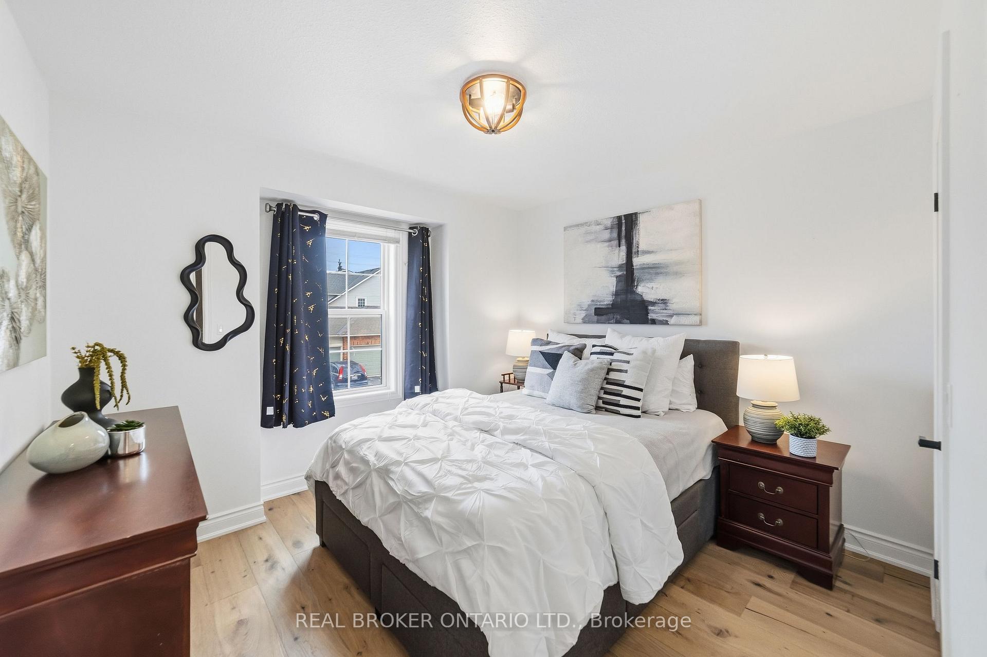 Photo 14 of Unit 5, 1085 Harrogate Drive, Hamilton, Meadowlands — HOMEH