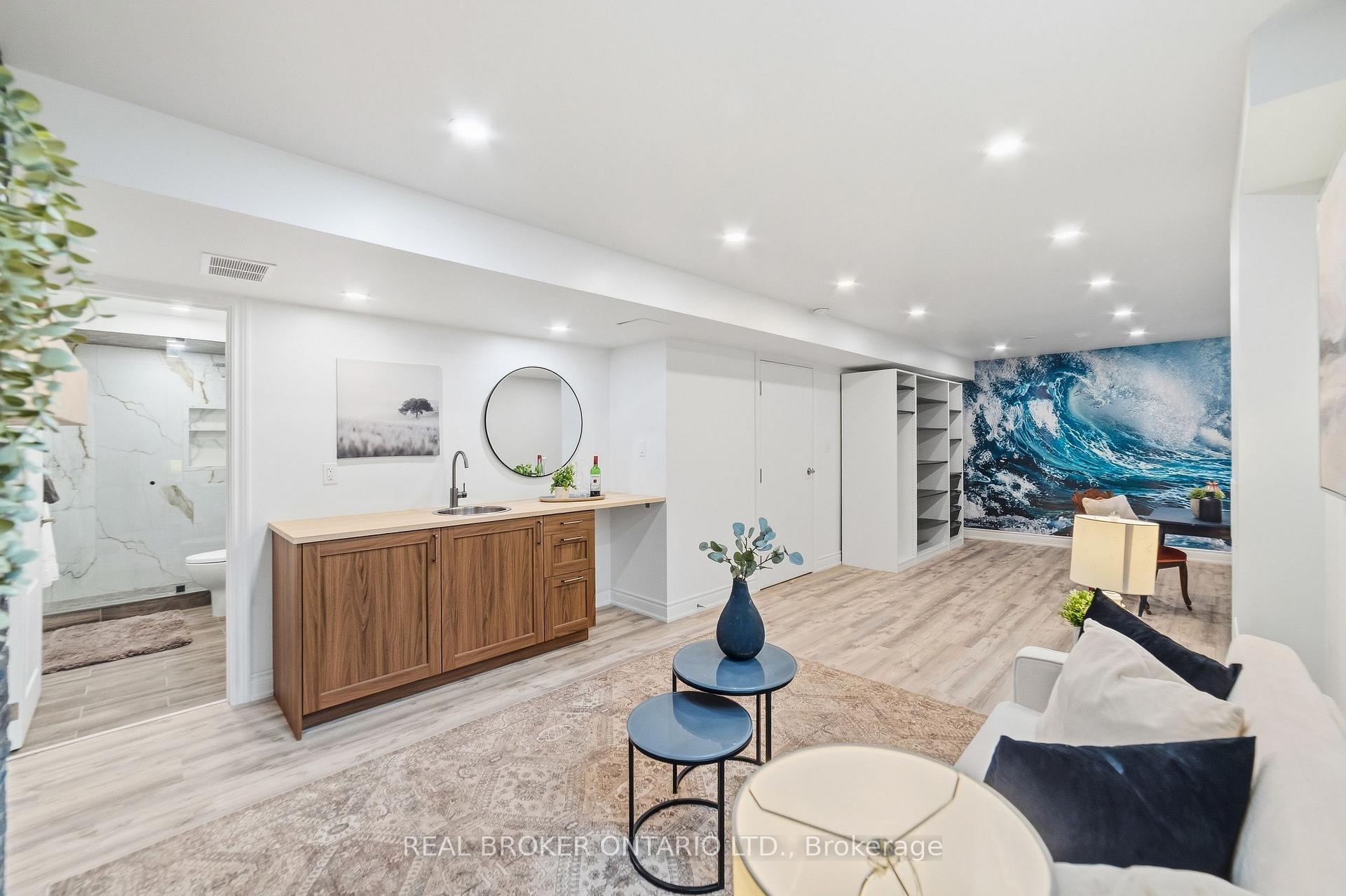 Photo 17 of Unit 5, 1085 Harrogate Drive, Hamilton, Meadowlands — HOMEH