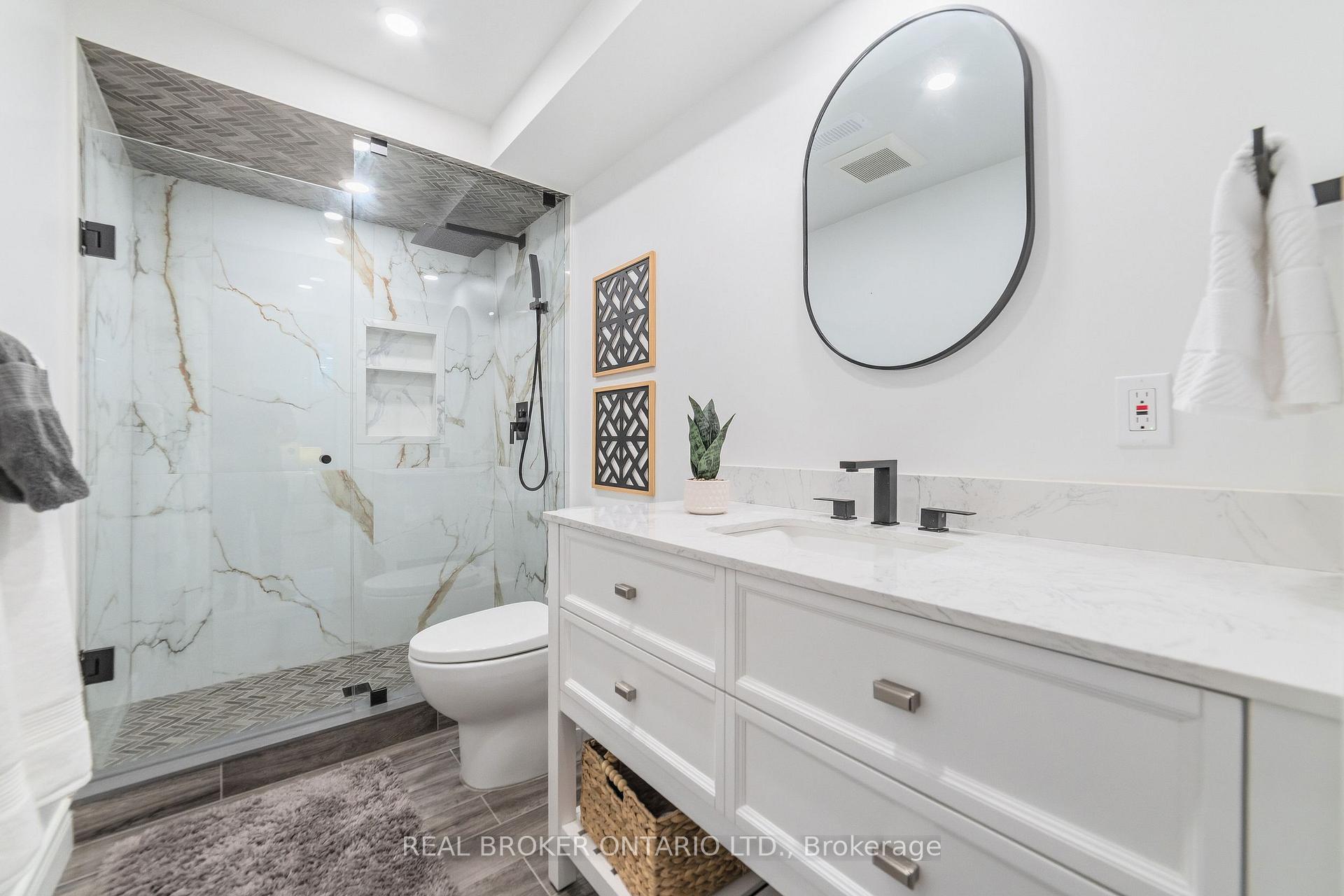 Photo 18 of Unit 5, 1085 Harrogate Drive, Hamilton, Meadowlands — HOMEH