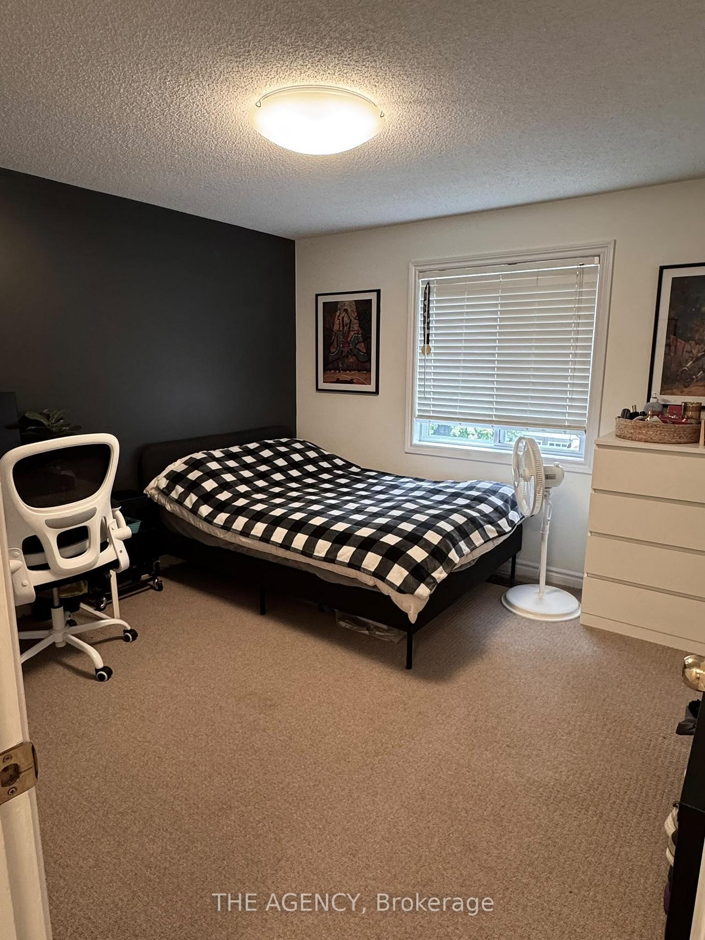 Photo 4 of 32 Marcy Crescent, Cambridge, Hespeler Village — HOMEH