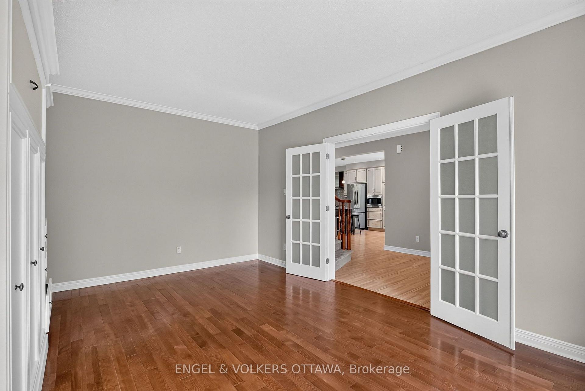 Photo 7 of 3759 Twin Falls Place, Ottawa, Riverside South/Gloucester Glen — HOMEH