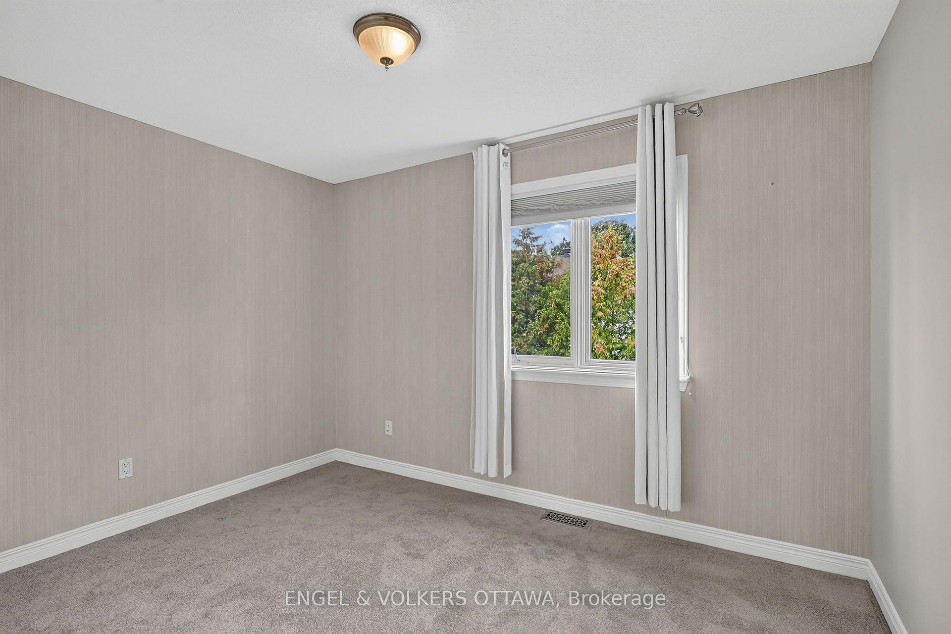Photo 31 of 3759 Twin Falls Place, Ottawa, Riverside South/Gloucester Glen — HOMEH