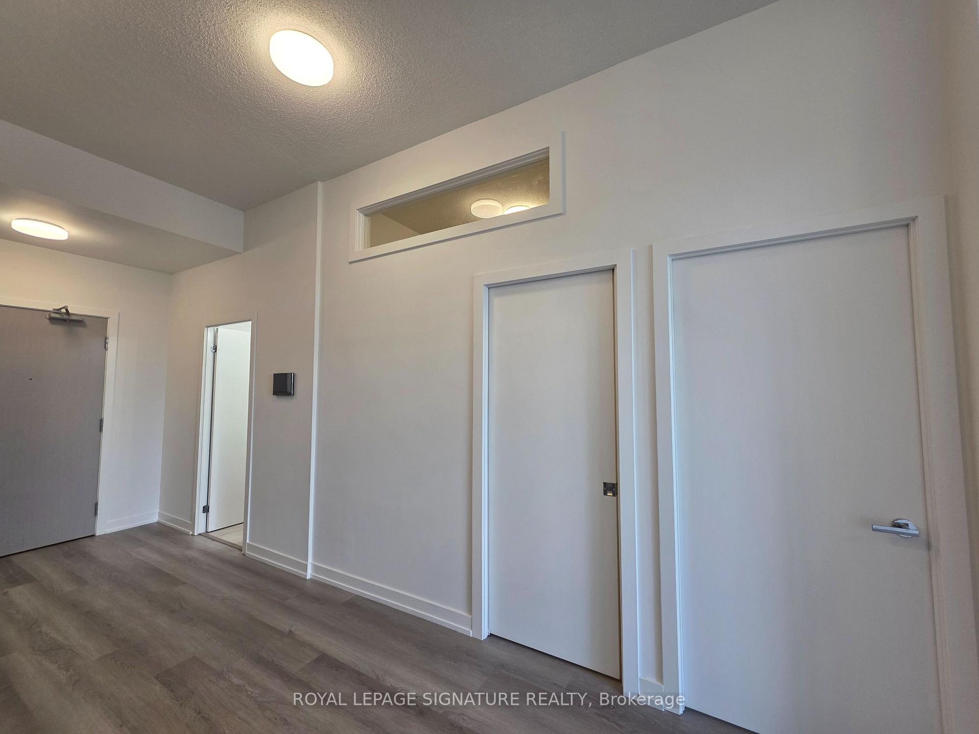 Photo 7 of Unit 104B, 3200 Dakota Common, Burlington, Alton — HOMEH