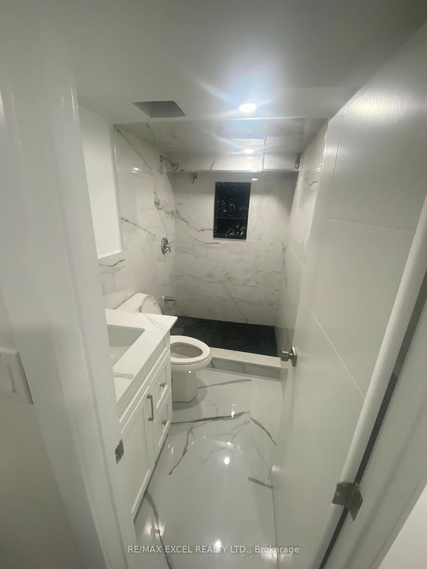 Photo 6 of Unit Basement, 226 Elgin Street W, Oshawa, McLaughlin — HOMEH