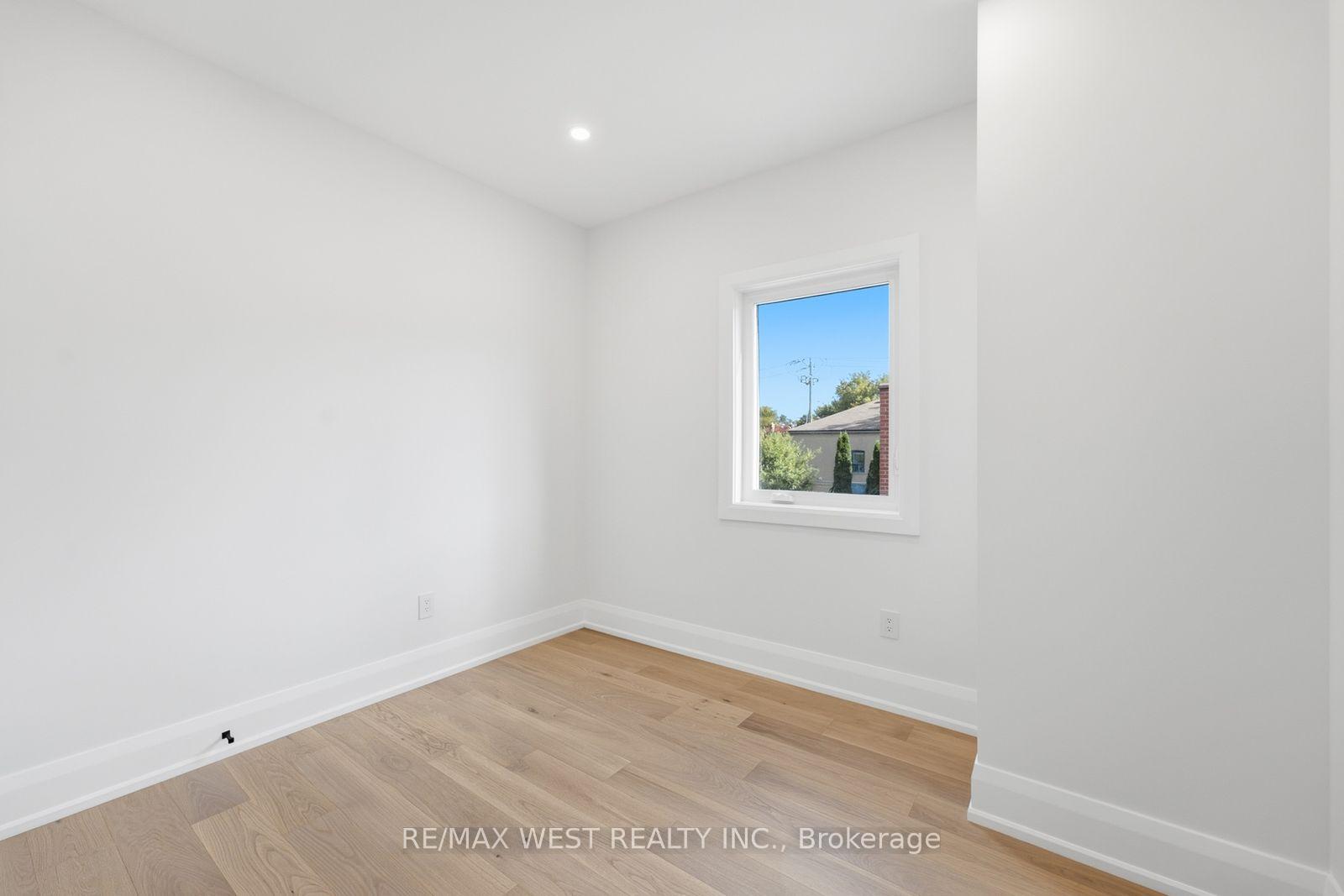 Photo 33 of 77 Alameda Avenue, Toronto, Oakwood Village — HOMEH