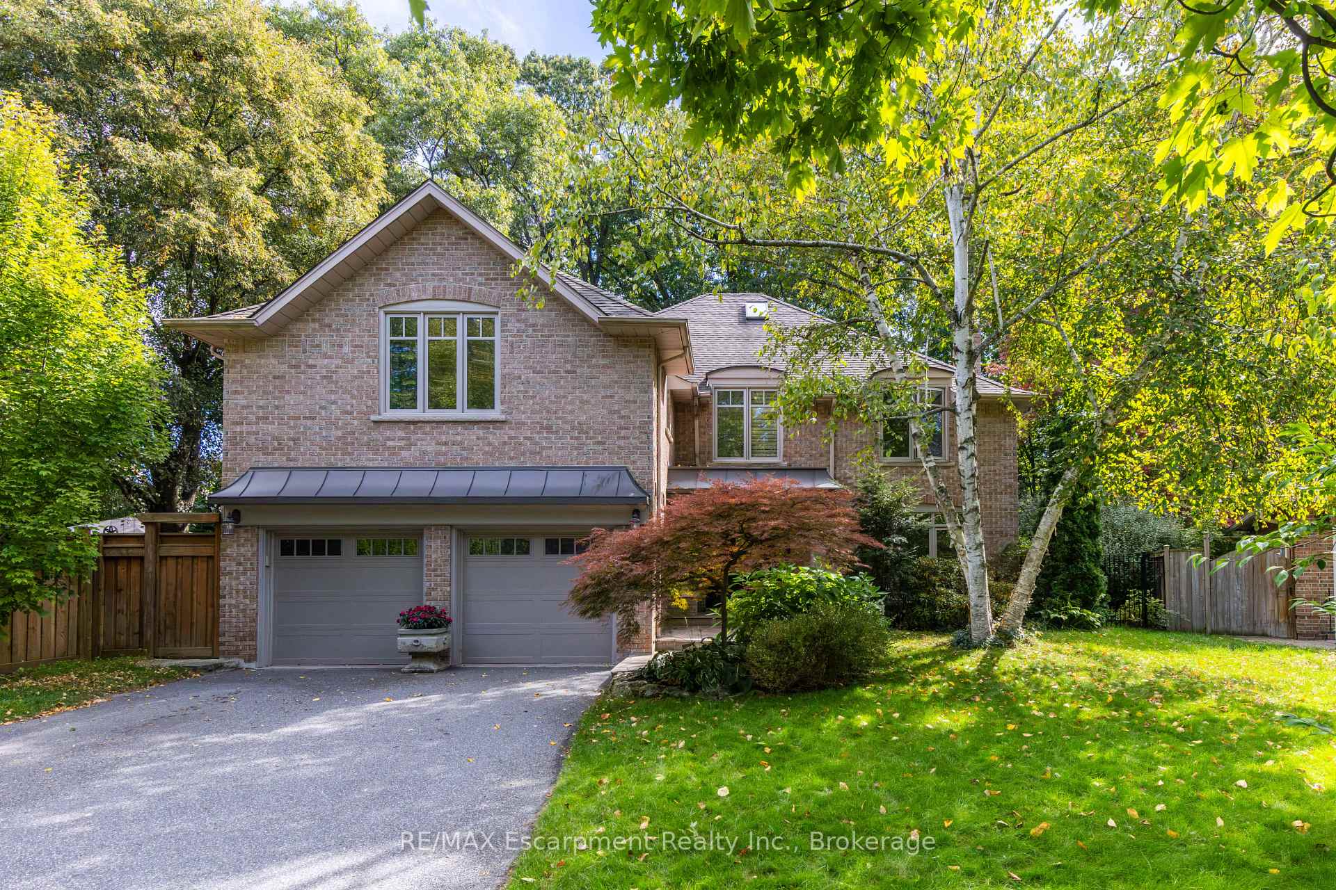 Photo 3 of 1530 Chasehurst Drive, Mississauga, Lorne Park — HOMEH