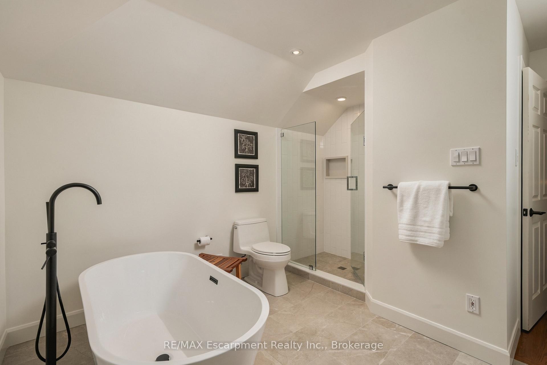 Photo 68 of 1530 Chasehurst Drive, Mississauga, Lorne Park — HOMEH