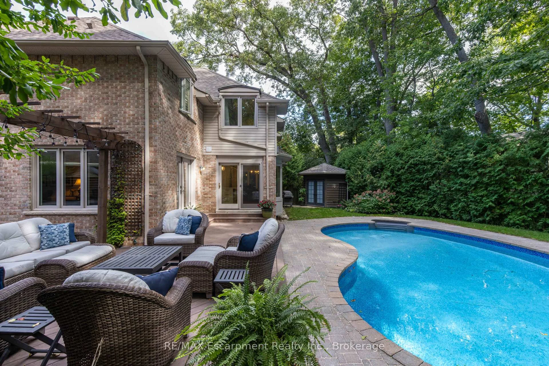 Photo 11 of 1530 Chasehurst Drive, Mississauga, Lorne Park — HOMEH