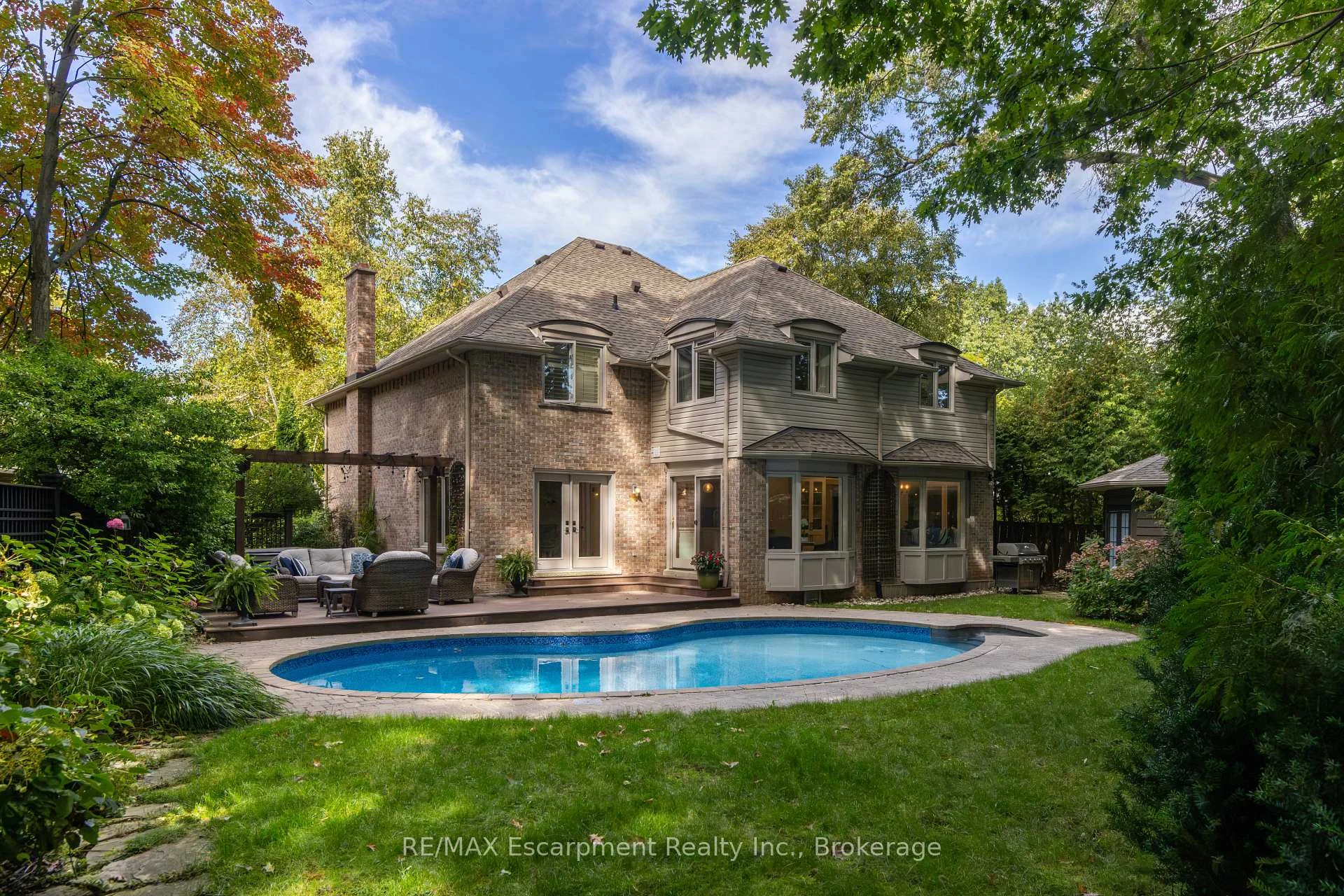 Photo 13 of 1530 Chasehurst Drive, Mississauga, Lorne Park — HOMEH