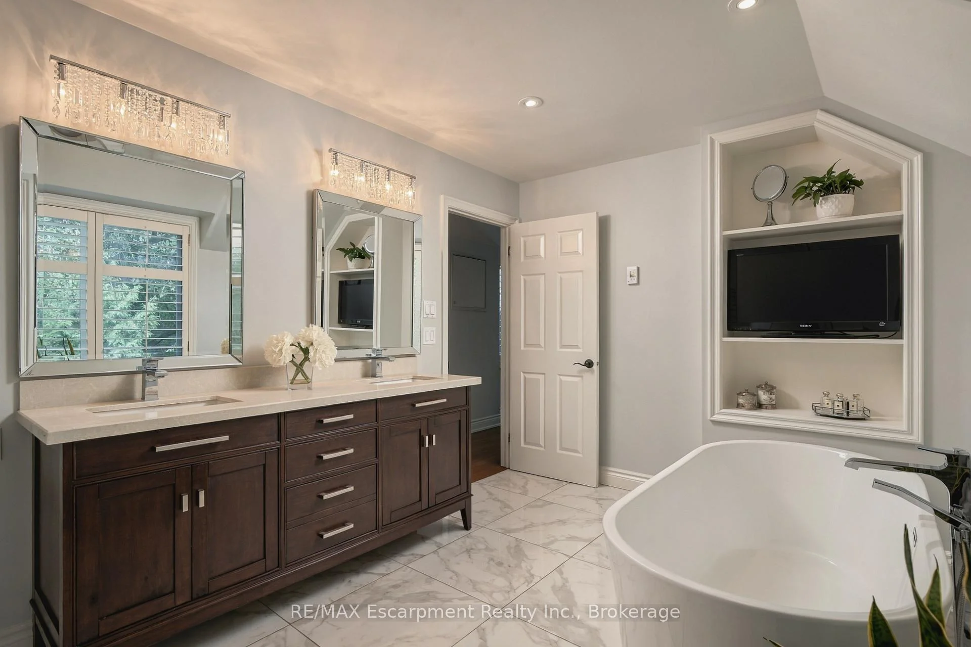 Photo 73 of 1530 Chasehurst Drive, Mississauga, Lorne Park — HOMEH