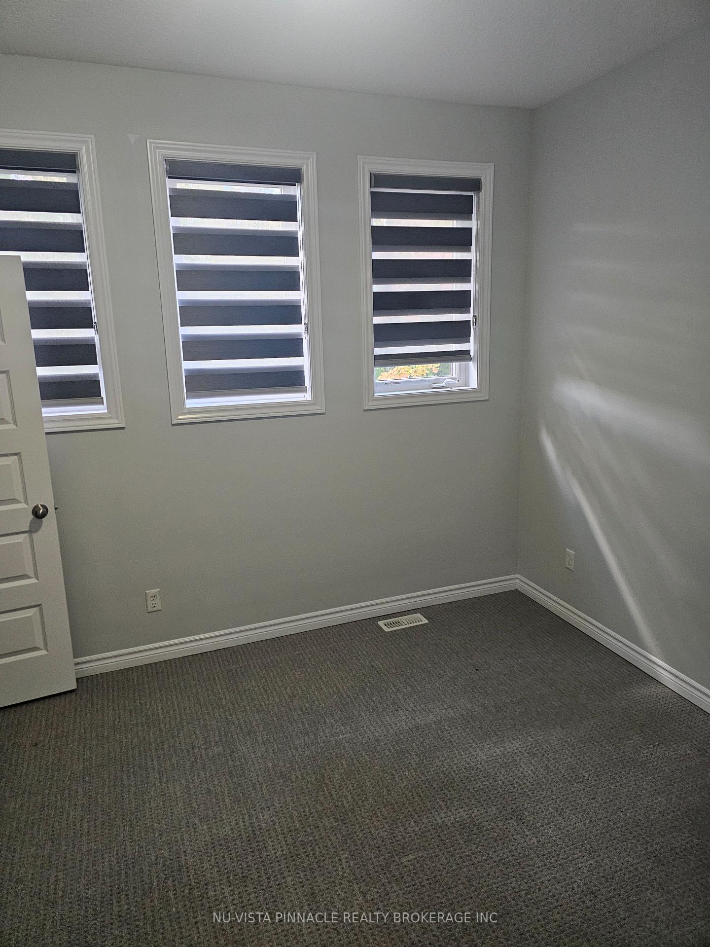 Photo 5 of 2039 Cedarpark Drive, London, North D — HOMEH
