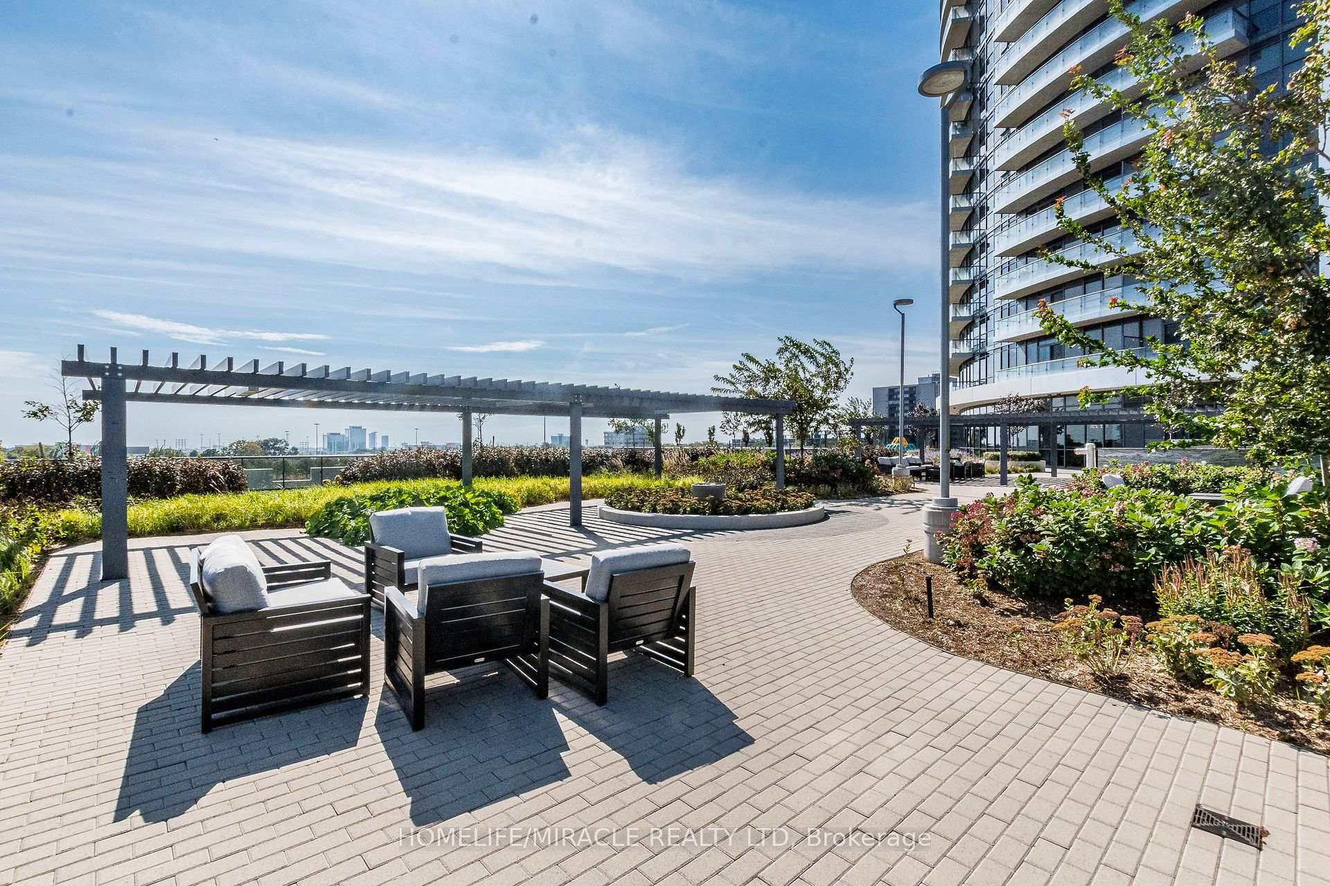 Photo 38 of Unit 1702, 30 Gibbs Road, Etobicoke, Islington-City Centre West — HOMEH