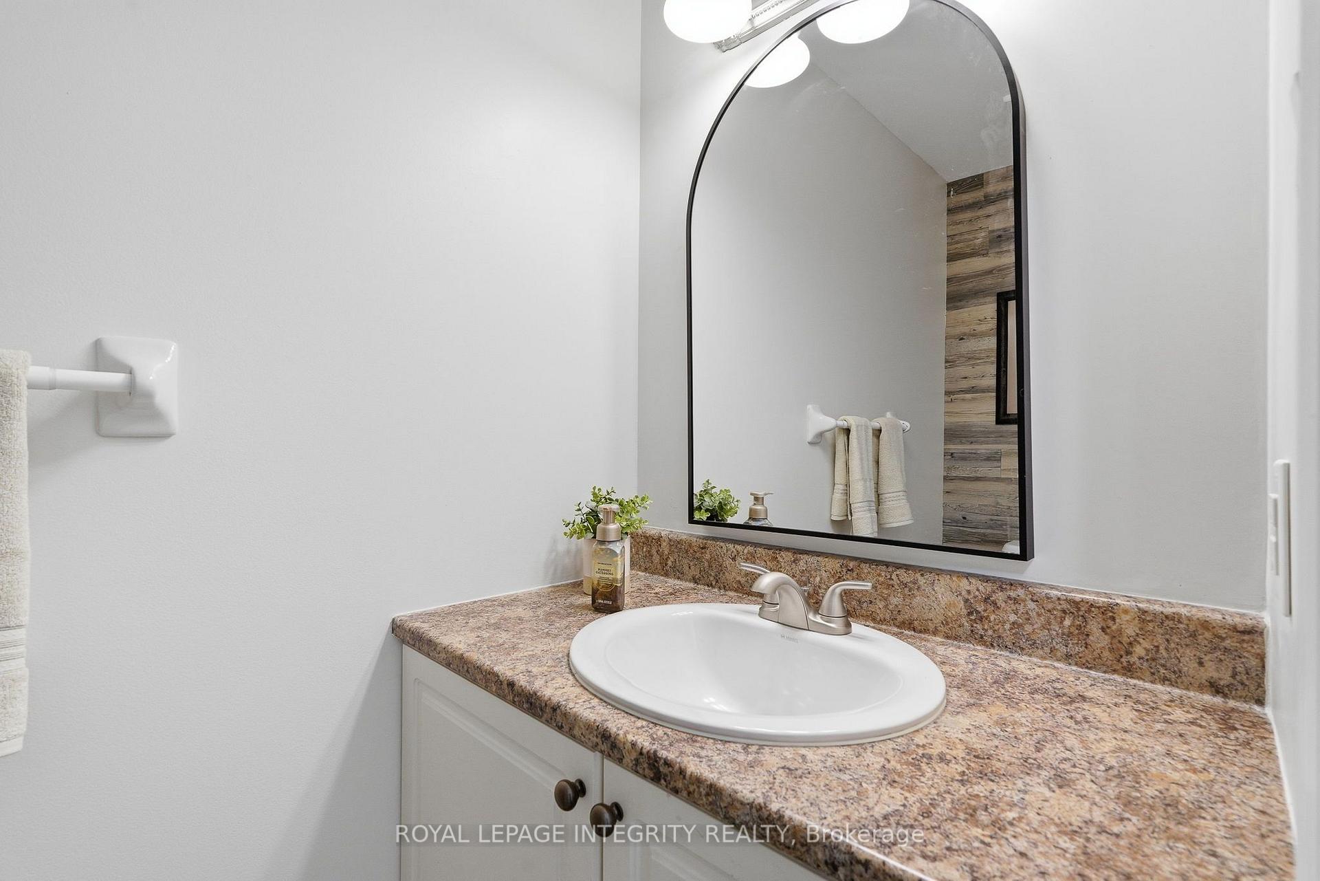 Photo 5 of 427 Sultan Street, Ottawa, Springridge/East Village — HOMEH