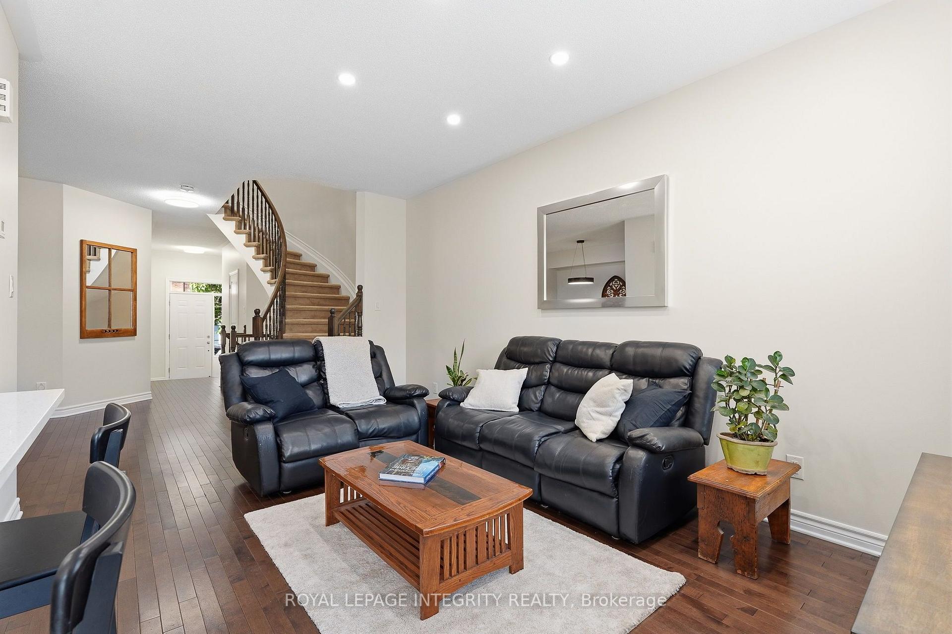 Photo 12 of 427 Sultan Street, Ottawa, Springridge/East Village — HOMEH