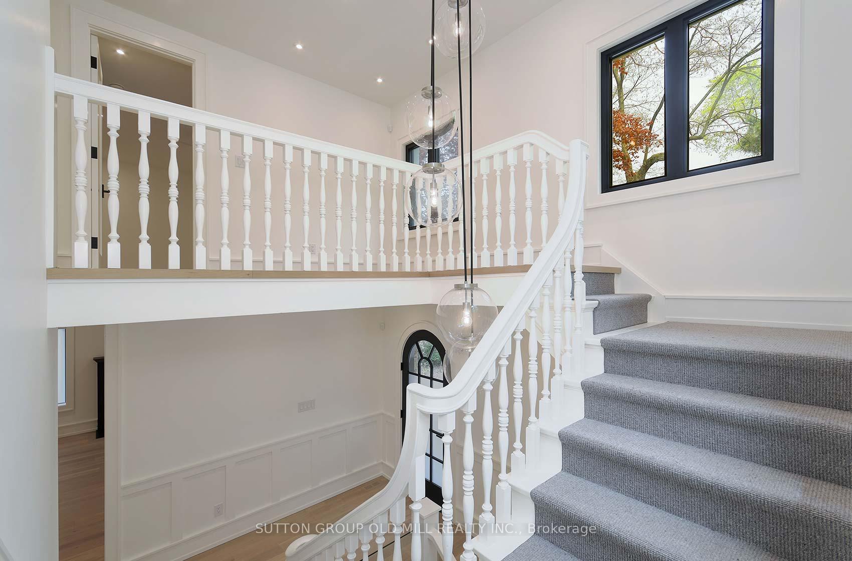 Photo 4 of 20 The Kingsway, Etobicoke, Kingsway South — HOMEH