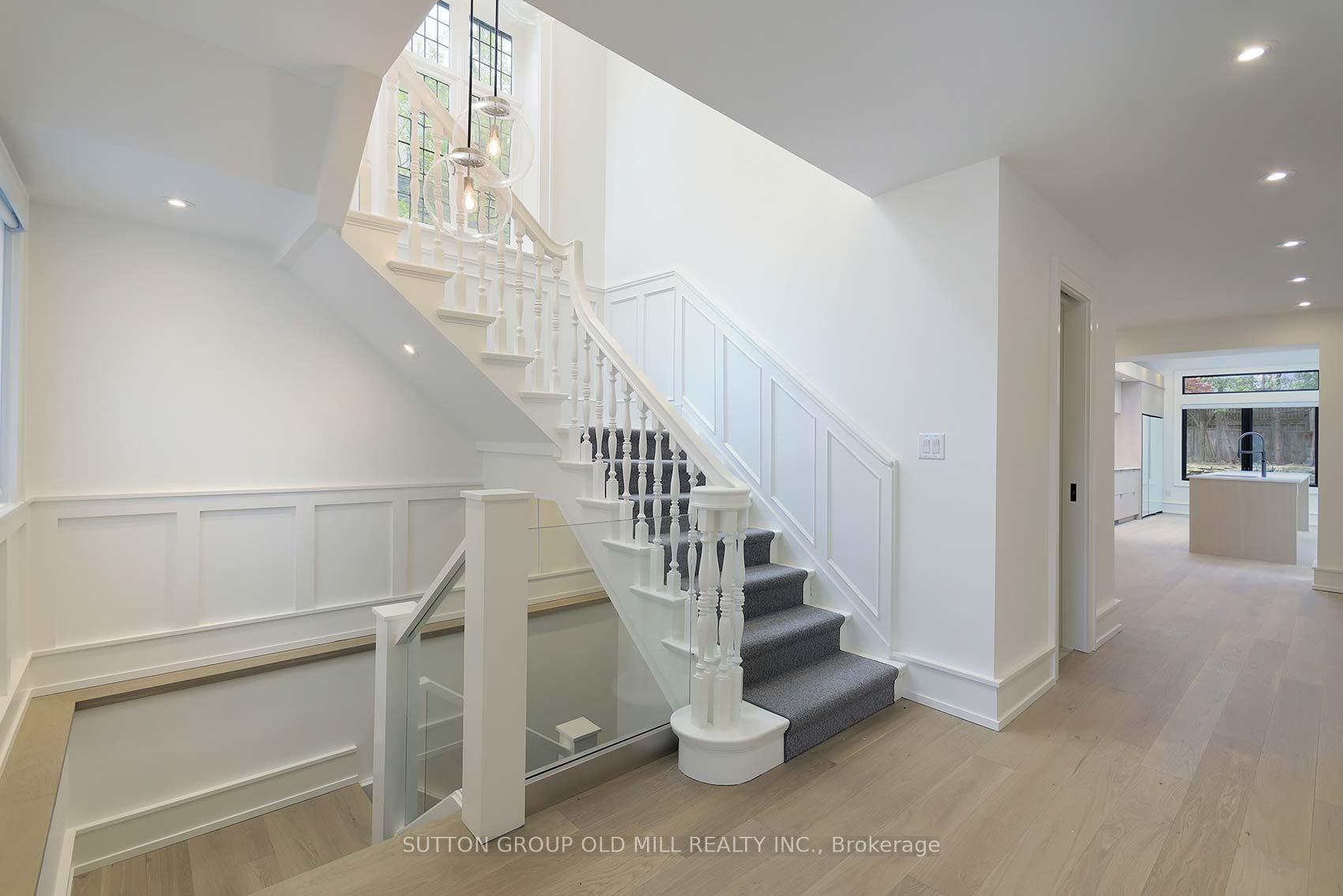 Photo 5 of 20 The Kingsway, Etobicoke, Kingsway South — HOMEH