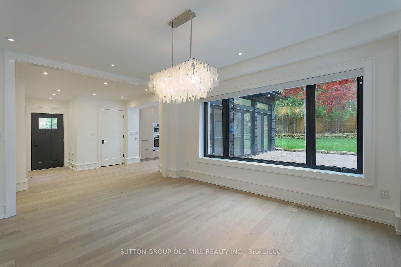 Photo 12 of 20 The Kingsway, Etobicoke, Kingsway South — HOMEH