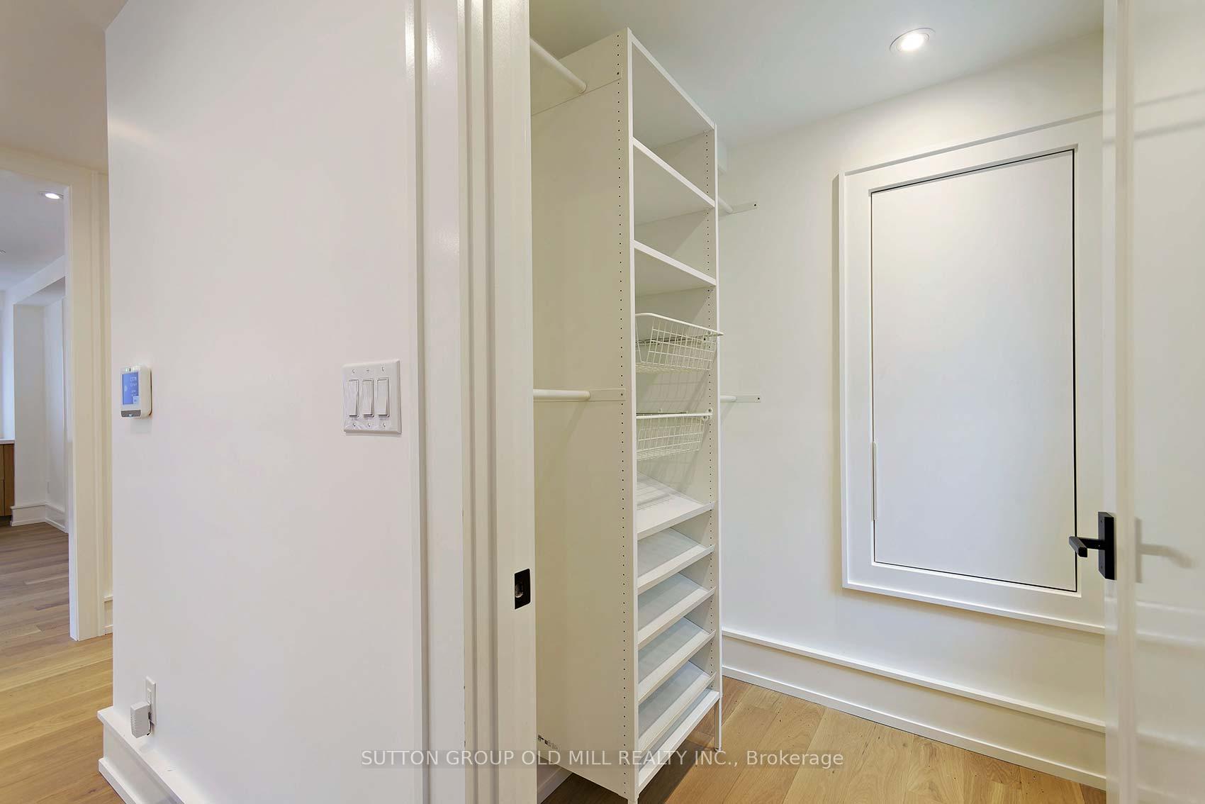 Photo 15 of 20 The Kingsway, Etobicoke, Kingsway South — HOMEH