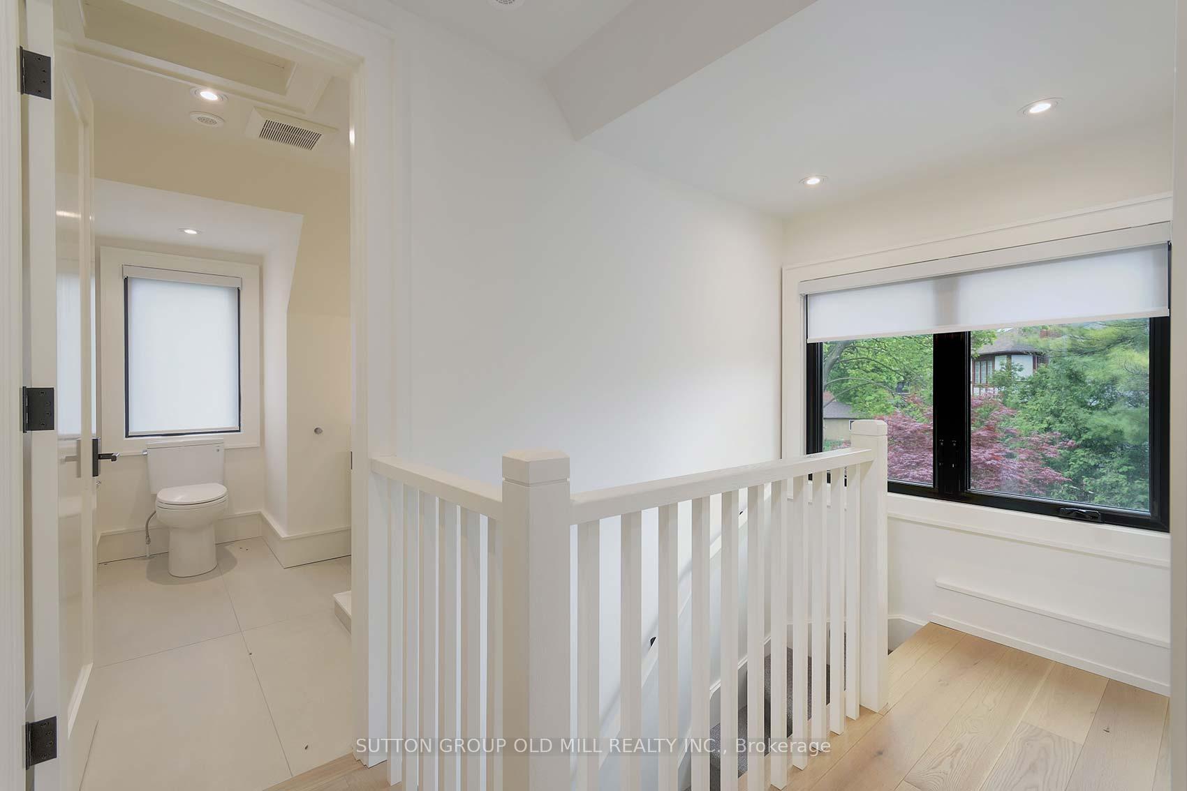 Photo 33 of 20 The Kingsway, Etobicoke, Kingsway South — HOMEH
