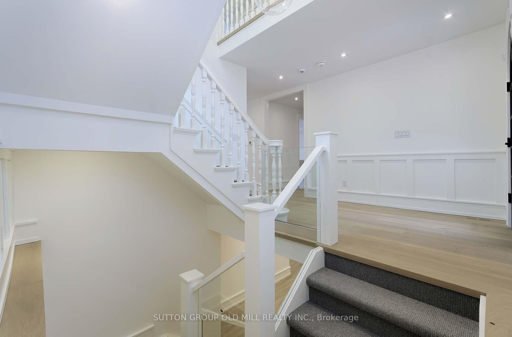 Photo 34 of 20 The Kingsway, Etobicoke, Kingsway South — HOMEH