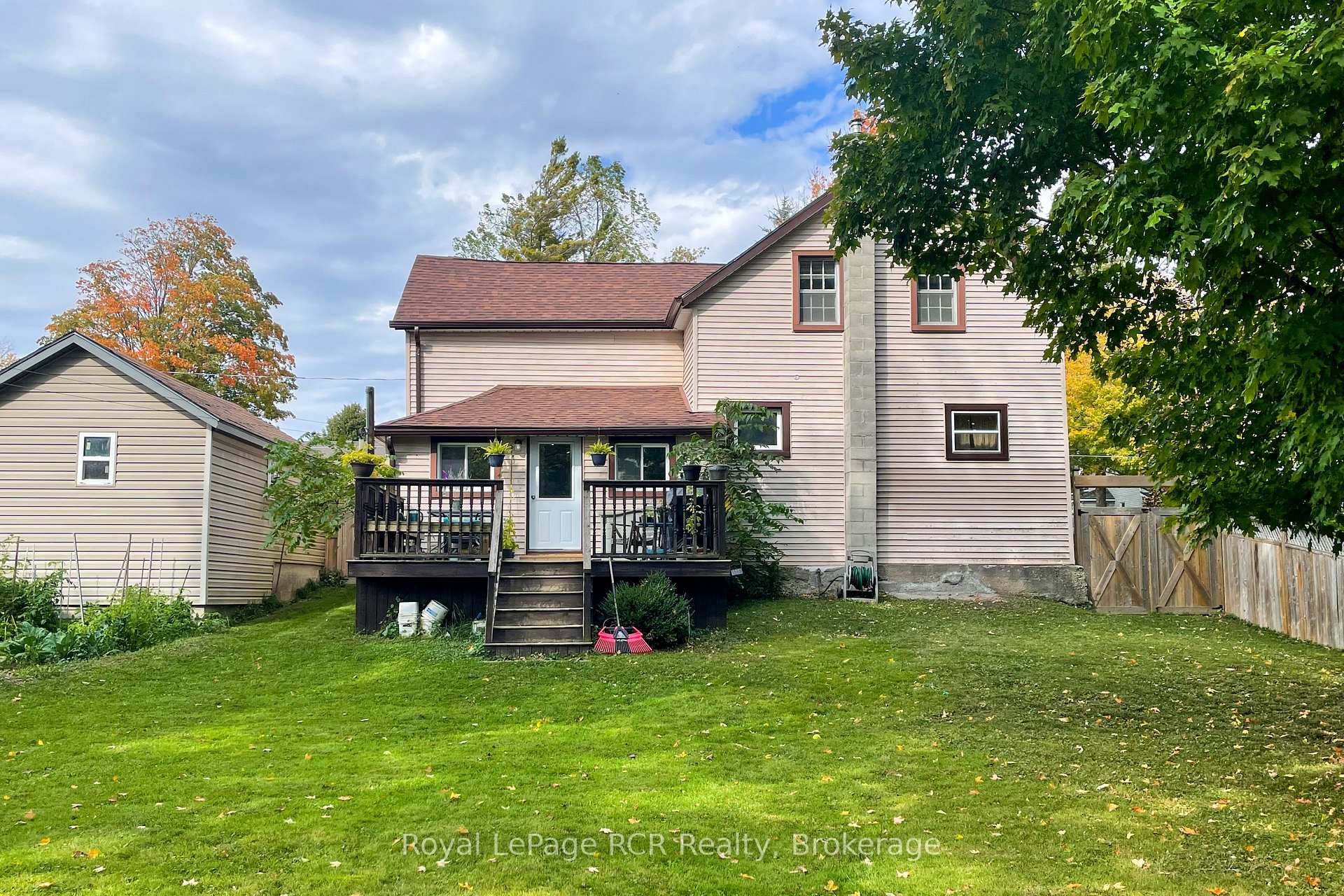 Photo 7 of 11 Gordon Street E, South Bruce — HOMEH