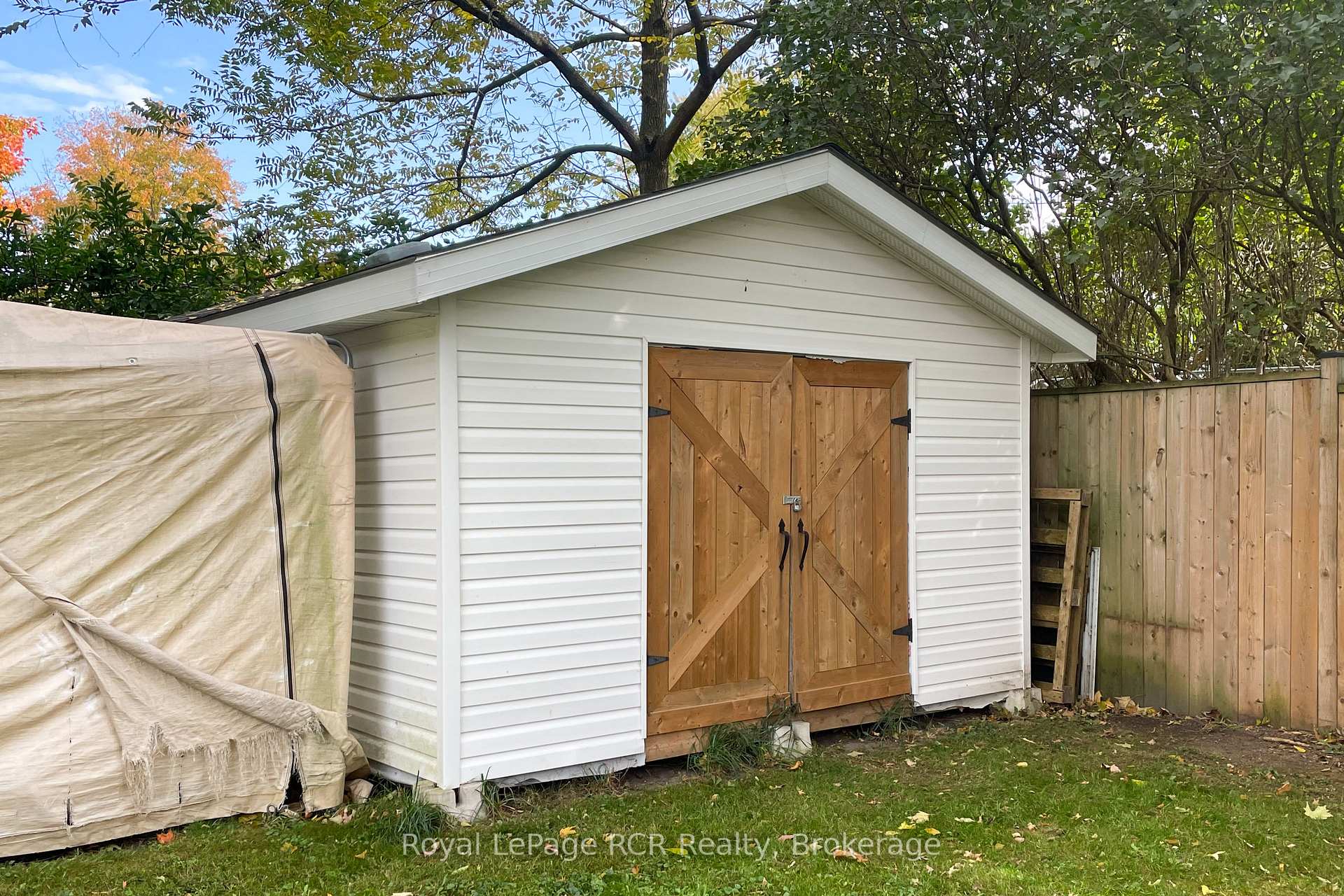 Photo 8 of 11 Gordon Street E, South Bruce — HOMEH