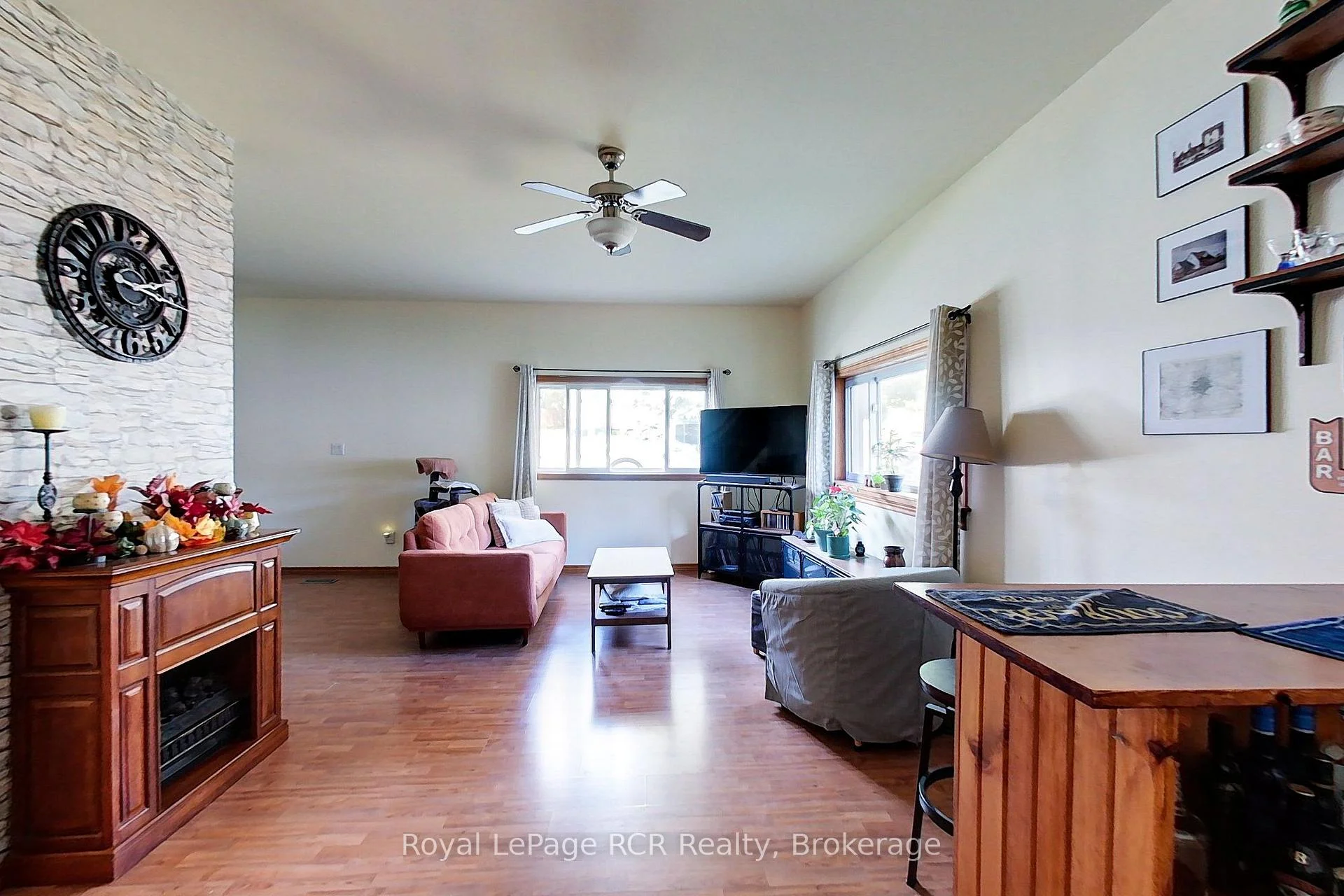 Photo 21 of 11 Gordon Street E, South Bruce — HOMEH