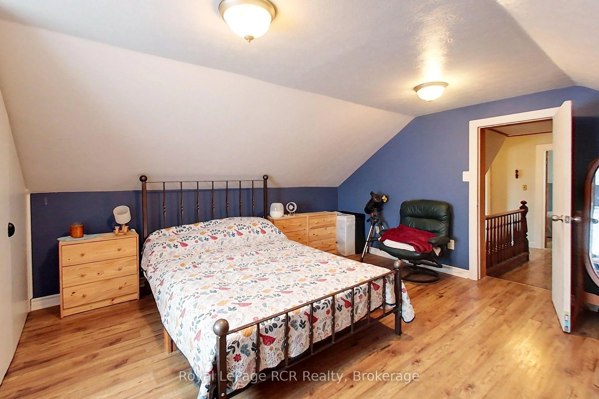 Photo 25 of 11 Gordon Street E, South Bruce — HOMEH