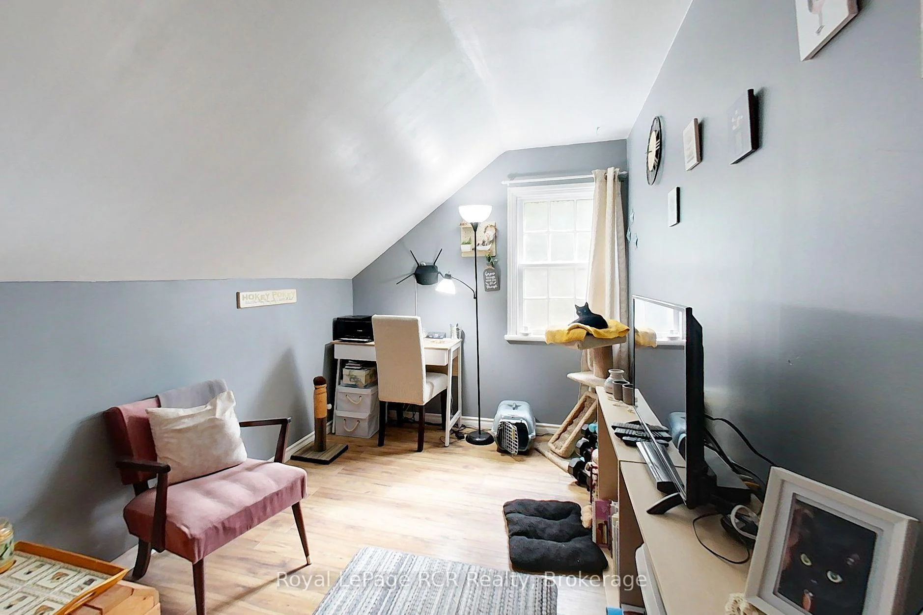 Photo 30 of 11 Gordon Street E, South Bruce — HOMEH