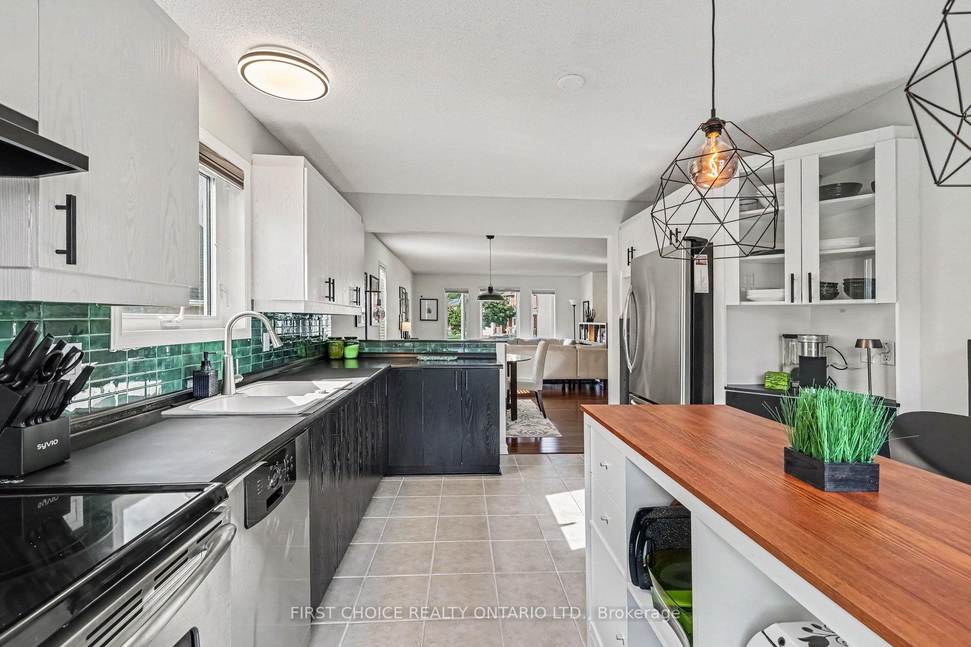 Photo 10 of 3412 Descotes Circle, Clarence-Rockland, Town of Rockland — HOMEH