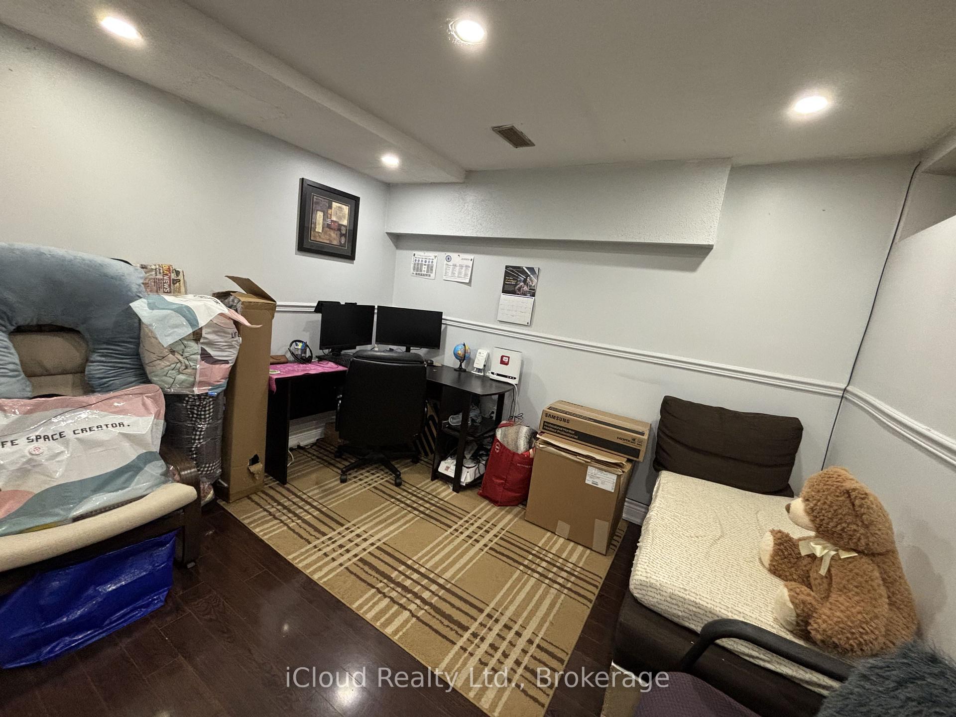 Photo 12 of Unit Bsmt, 37 Duggan Drive, Brampton, Fletcher's West — HOMEH