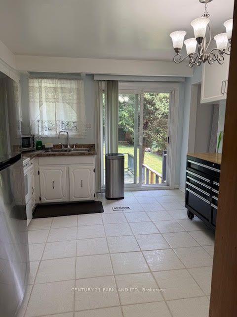 Photo 6 of 59 Cedar Drive, Scarborough, Scarborough Village — HOMEH