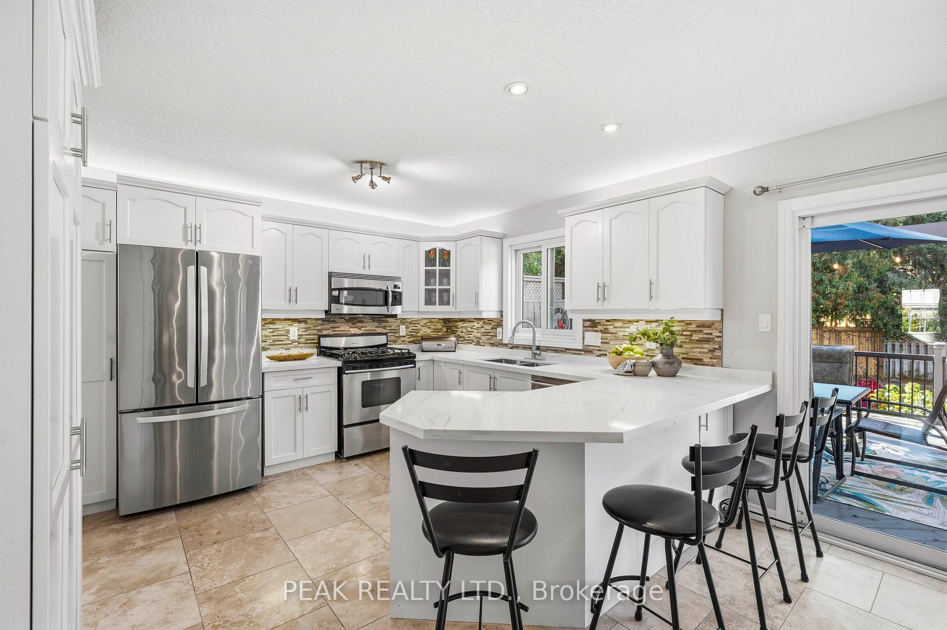 Photo 8 of 173 Stiefelmeyer Crescent, Wilmot, Baden — HOMEH
