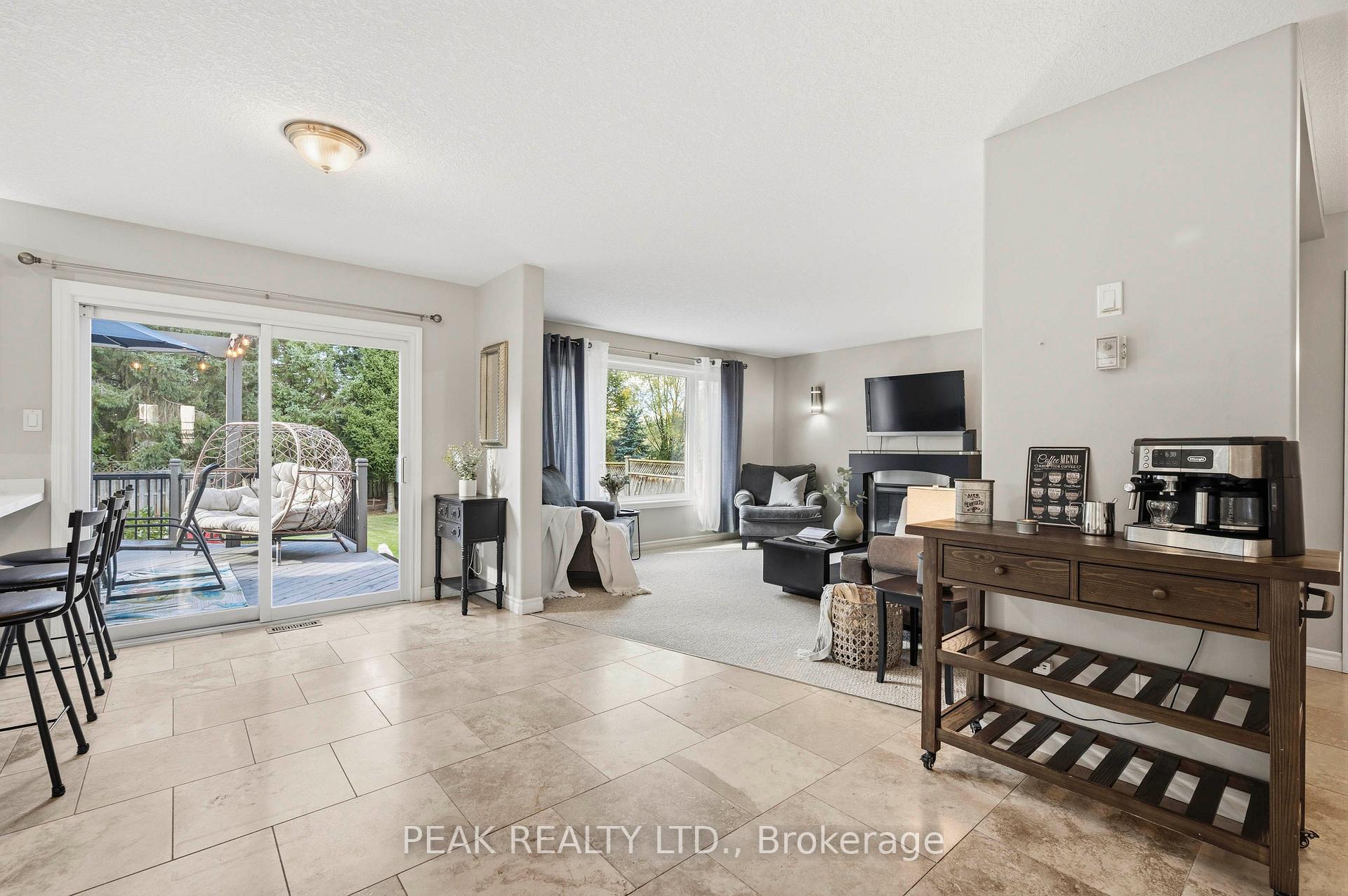 Photo 12 of 173 Stiefelmeyer Crescent, Wilmot, Baden — HOMEH