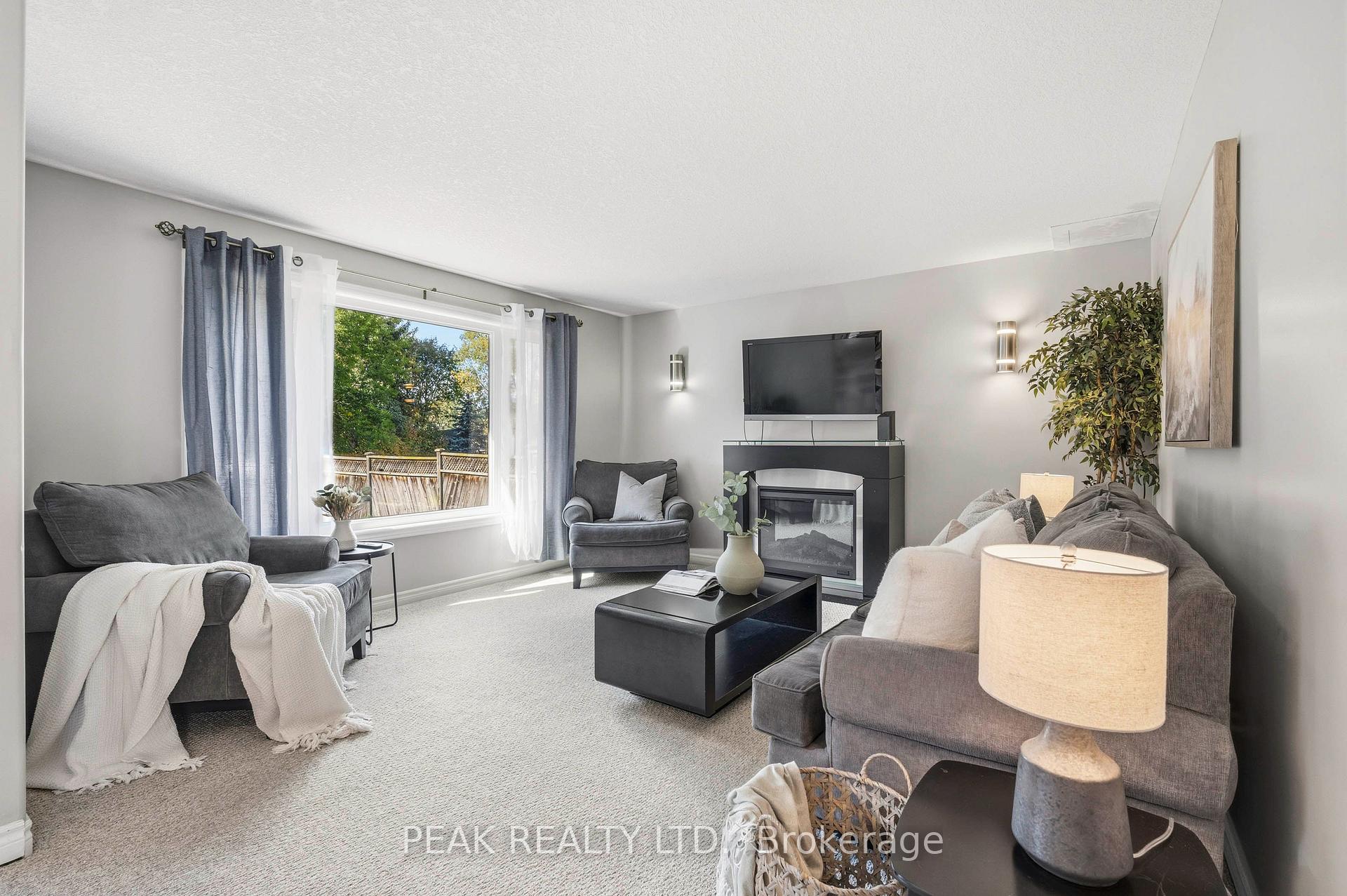 Photo 16 of 173 Stiefelmeyer Crescent, Wilmot, Baden — HOMEH