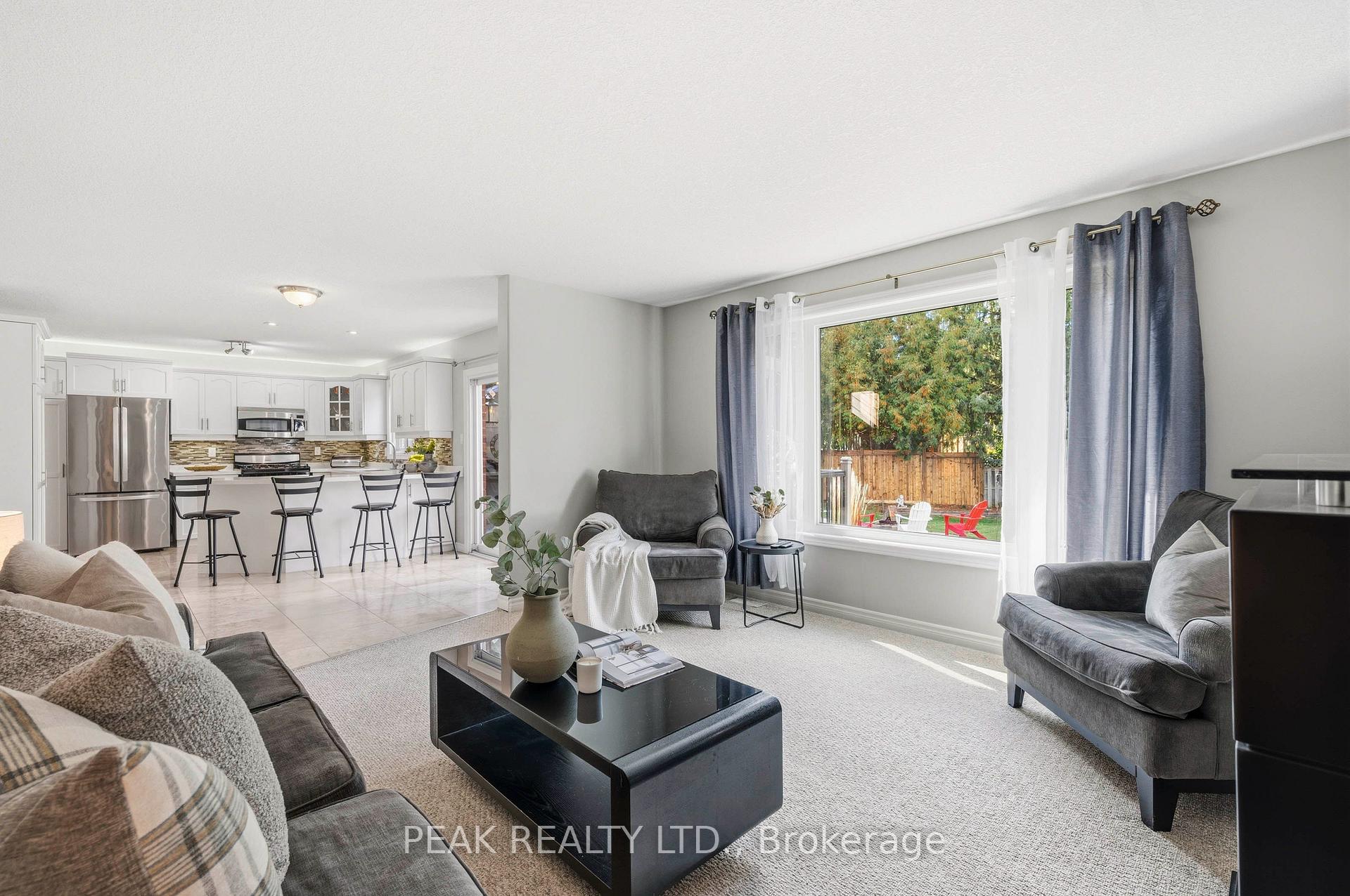 Photo 18 of 173 Stiefelmeyer Crescent, Wilmot, Baden — HOMEH